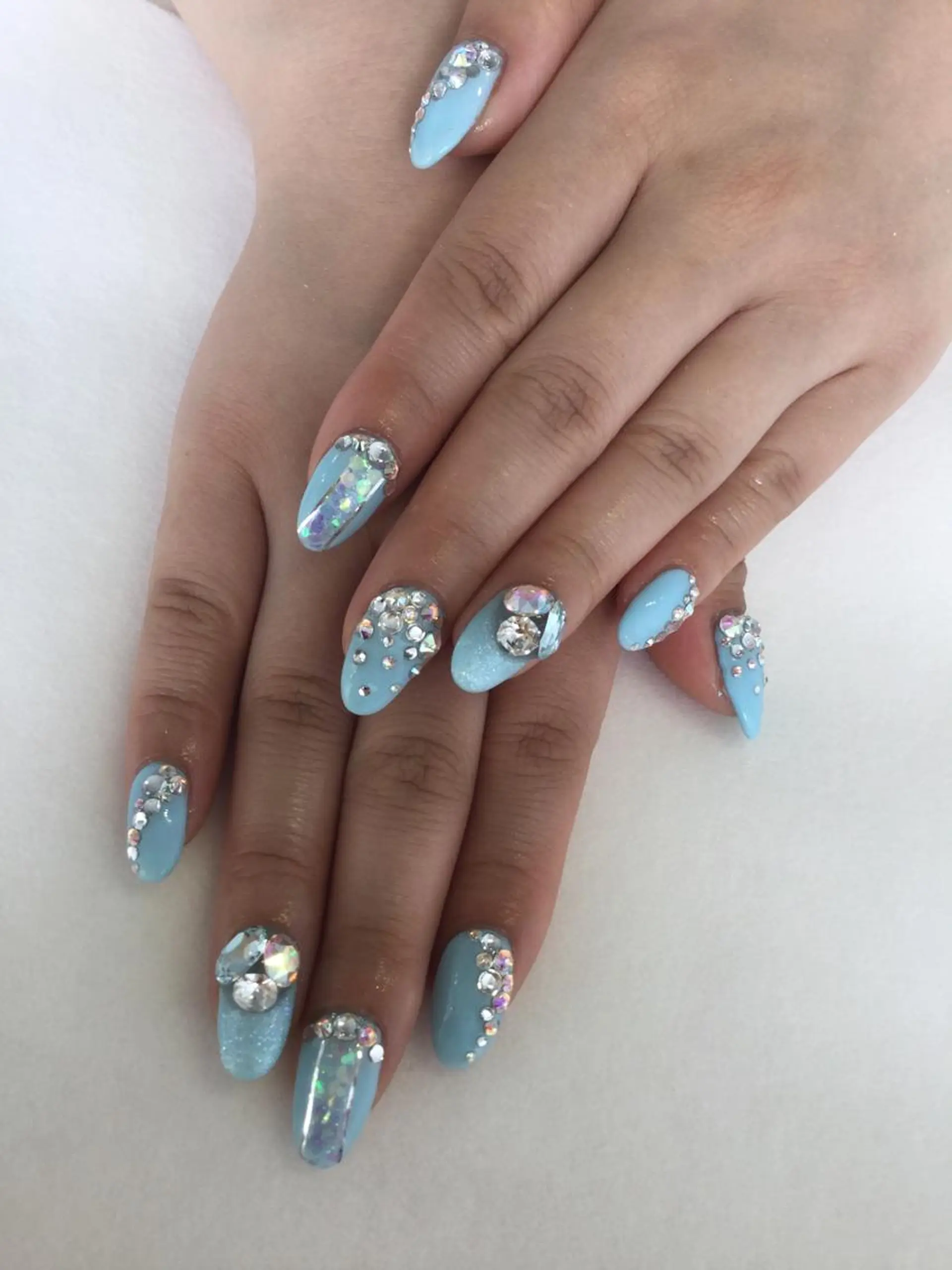 ネイル ハンドネイル 💎🐰 saki. m 🐰💎のネイルデザイン