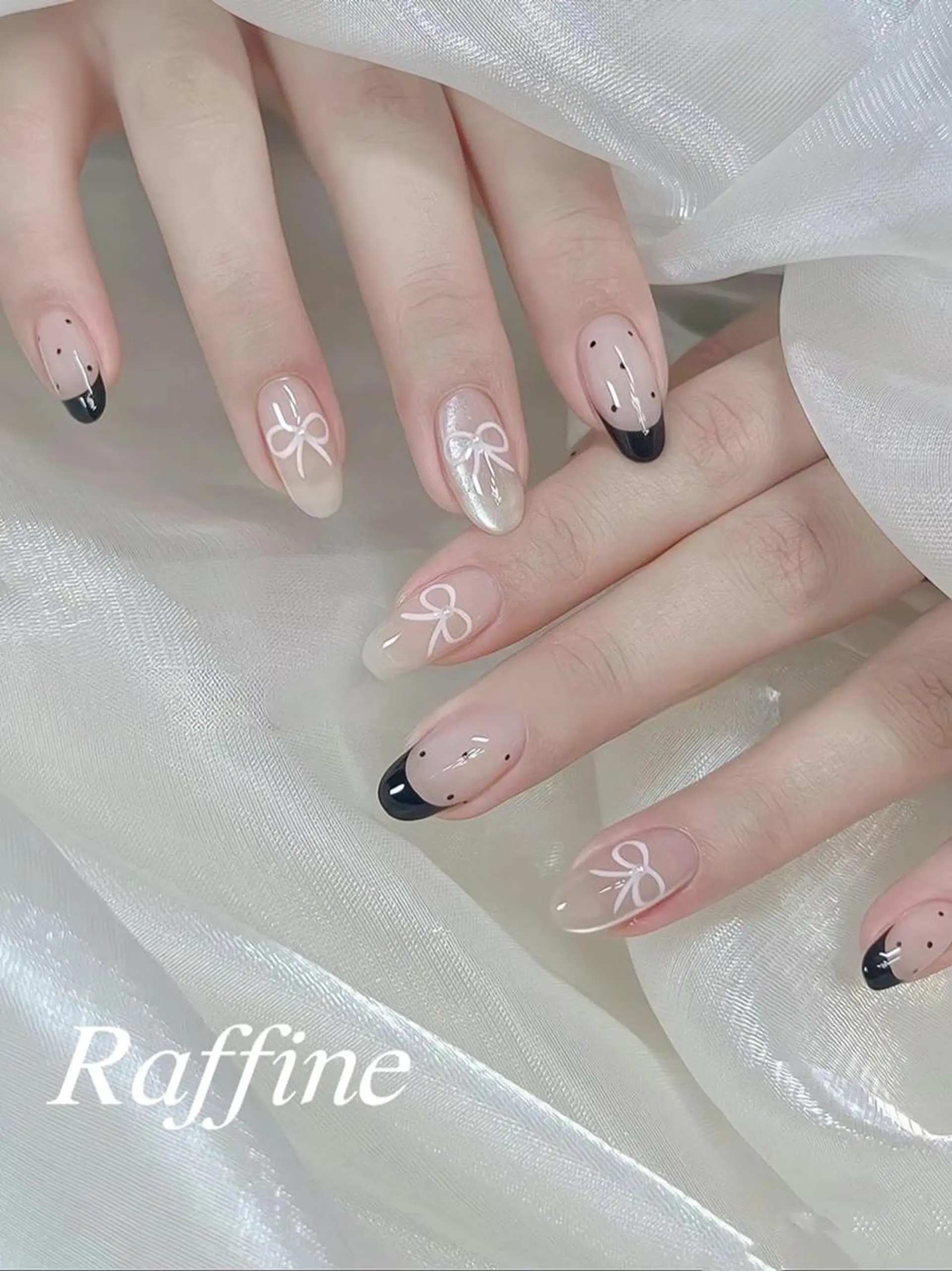 ネイル ハンドネイル RAFFINE haru🦋🩵のネイルデザイン