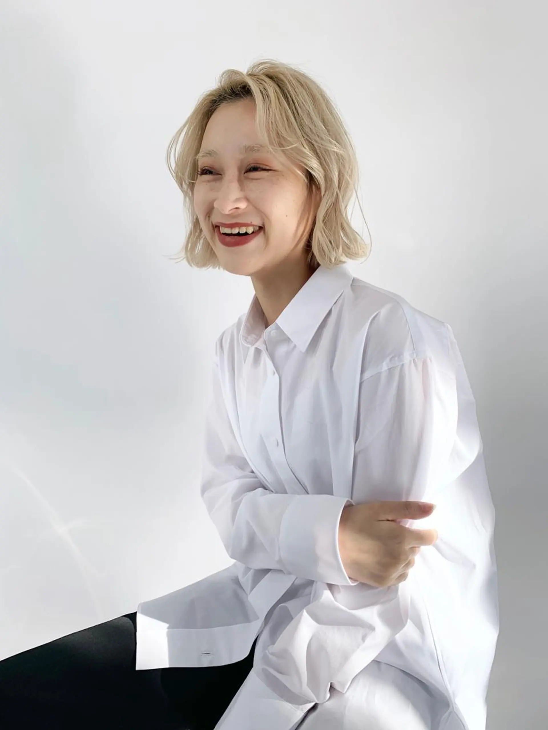 ショート カラー オチ ハナのヘアスタイル