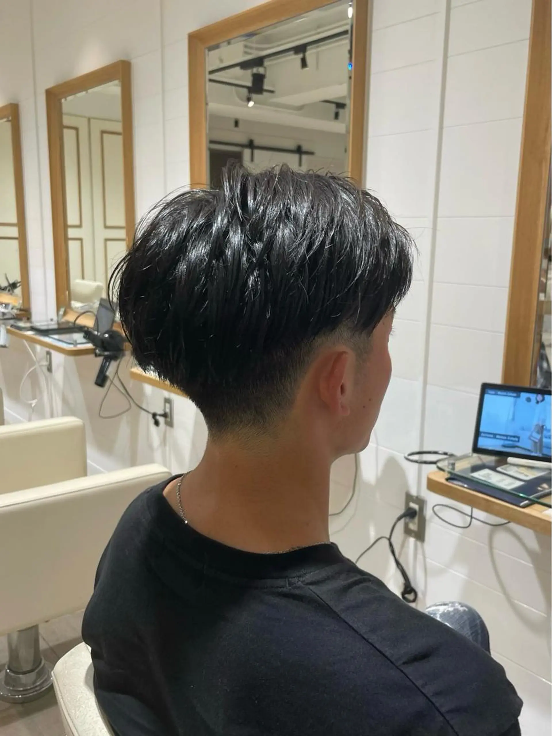 メンズ カット 🐝メンズハイライト …Rioのヘアスタイル