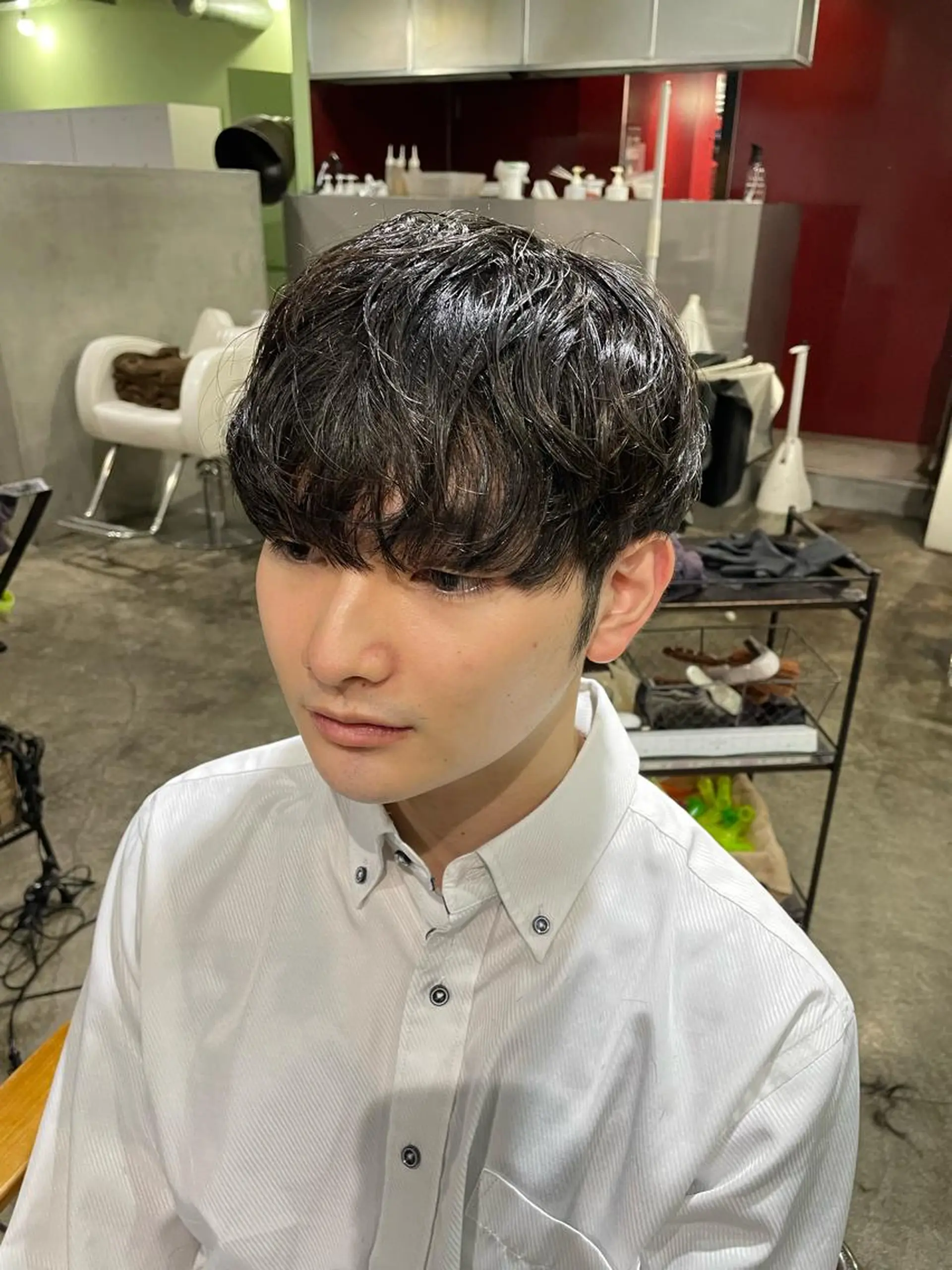 ショート yelm所属・🫒オリーブカラー ミディアムレイヤー✨のヘアスタイル