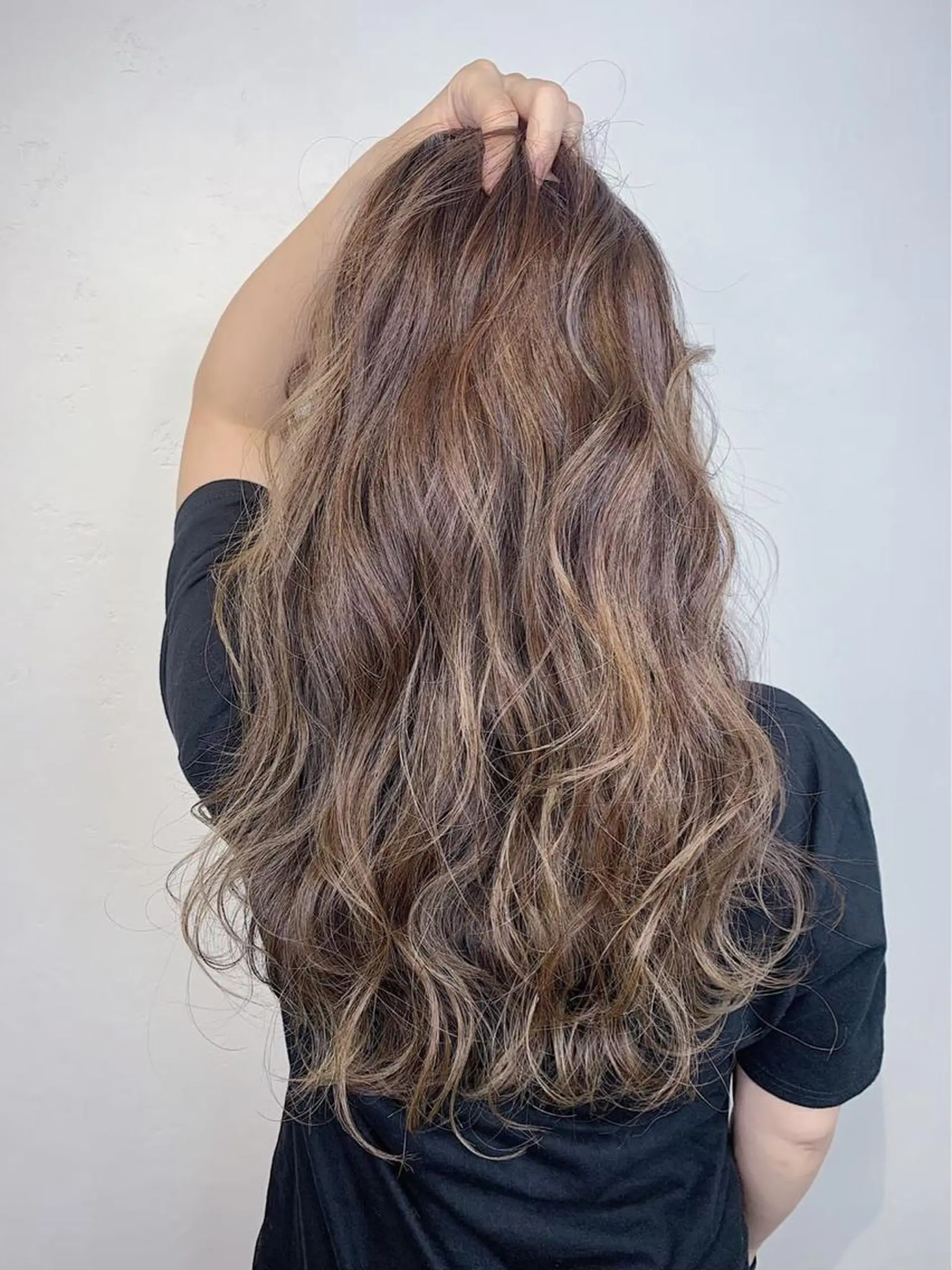 セミロング カラー _WHITE 高槻のヘアスタイル