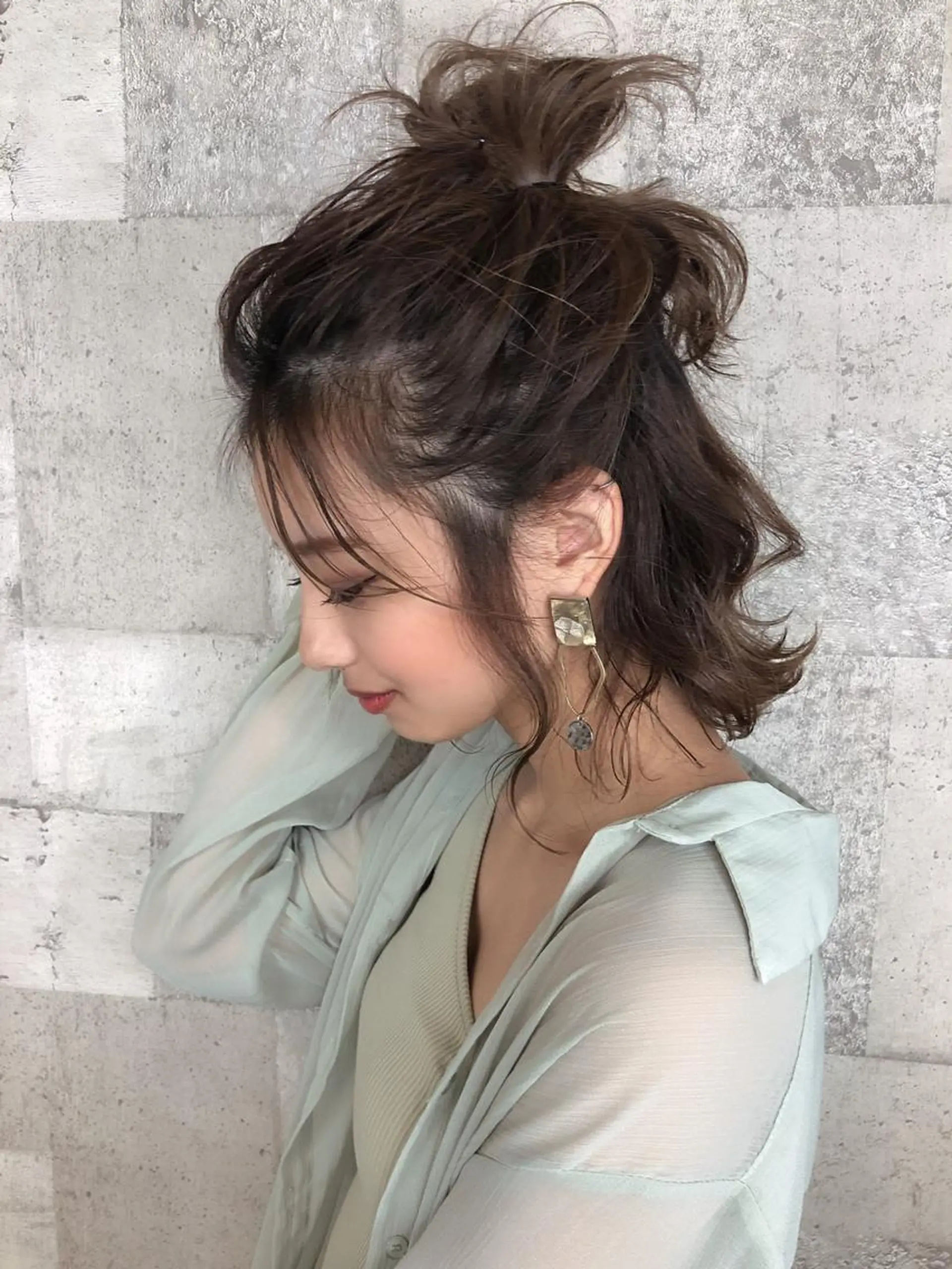 カラー ミディアム ヘアアレンジ 結婚式・ブライダル 髪飾り ⭐️Shelter by TOKYO⭐️のヘアスタイル