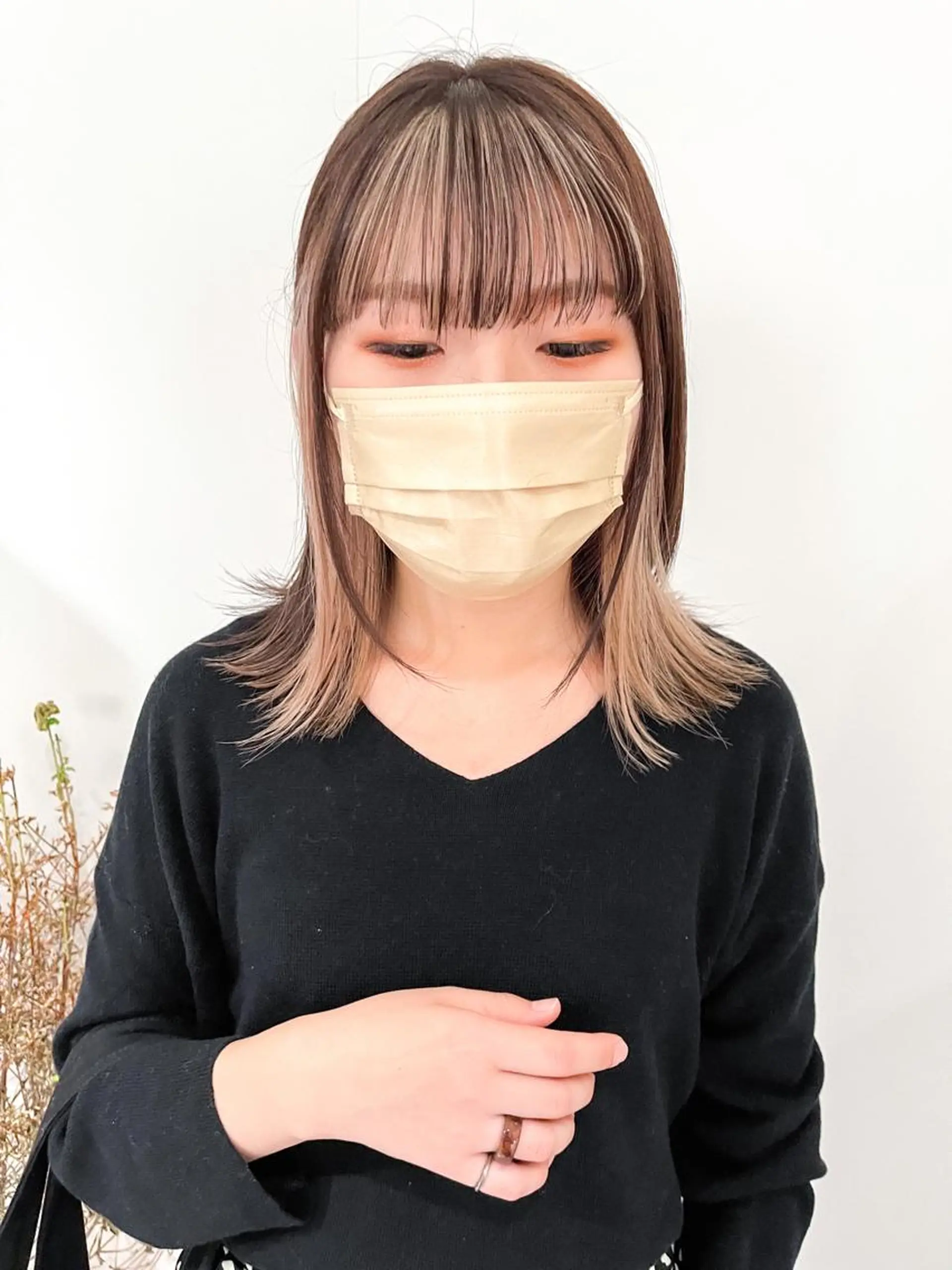 セミロング ハイトーンカラー RYUのヘアスタイル