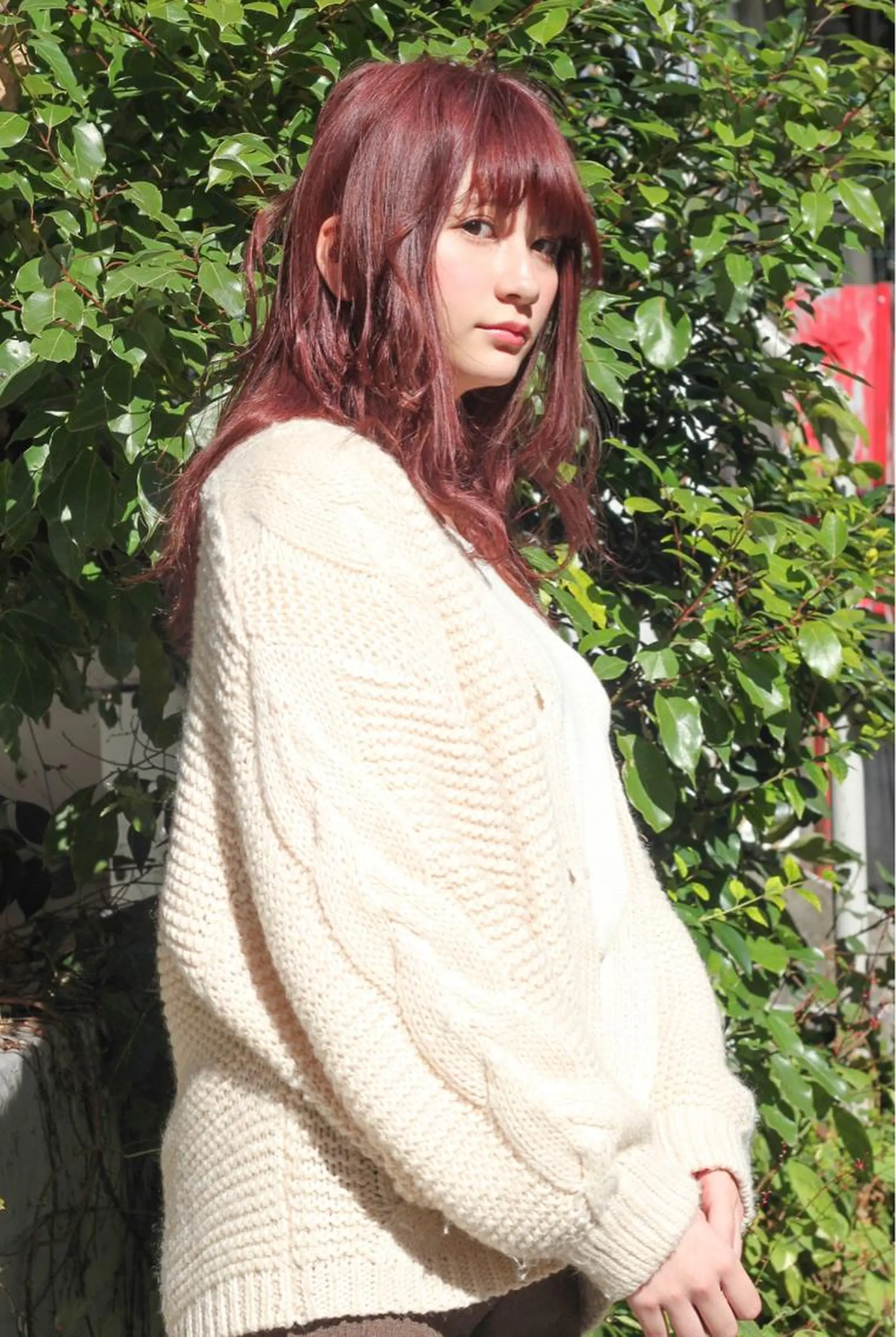 セミロング ホワイト&レイヤーカ ットエクステ長畠俊輔のヘアスタイル