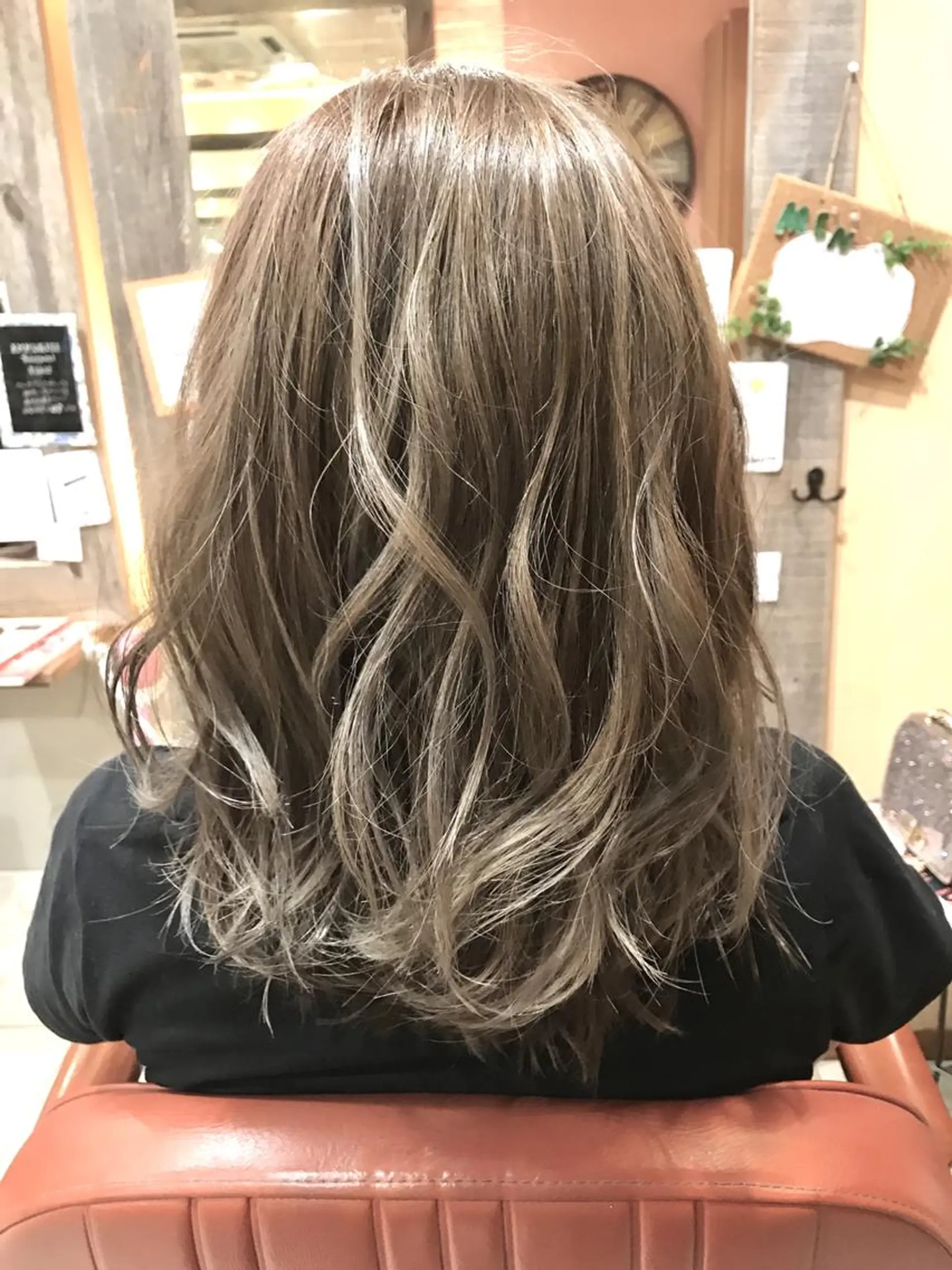 ミディアム ミディアムパーマ ボブ くせ毛 外国人風カラー 似合わせカット 増子 幹樹のヘアスタイル