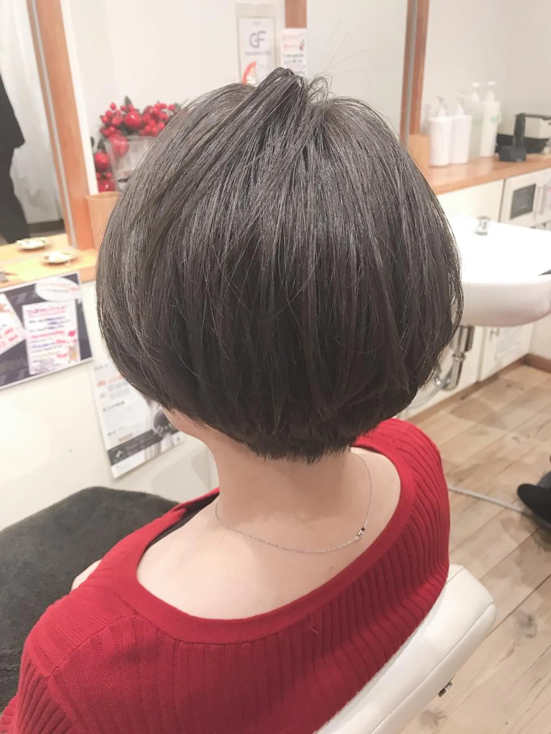 ショート カラー アッシュ ダークアッシュ カット 縮毛矯正 アザマ　ヤスカツ _rosso 川口のヘアスタイル