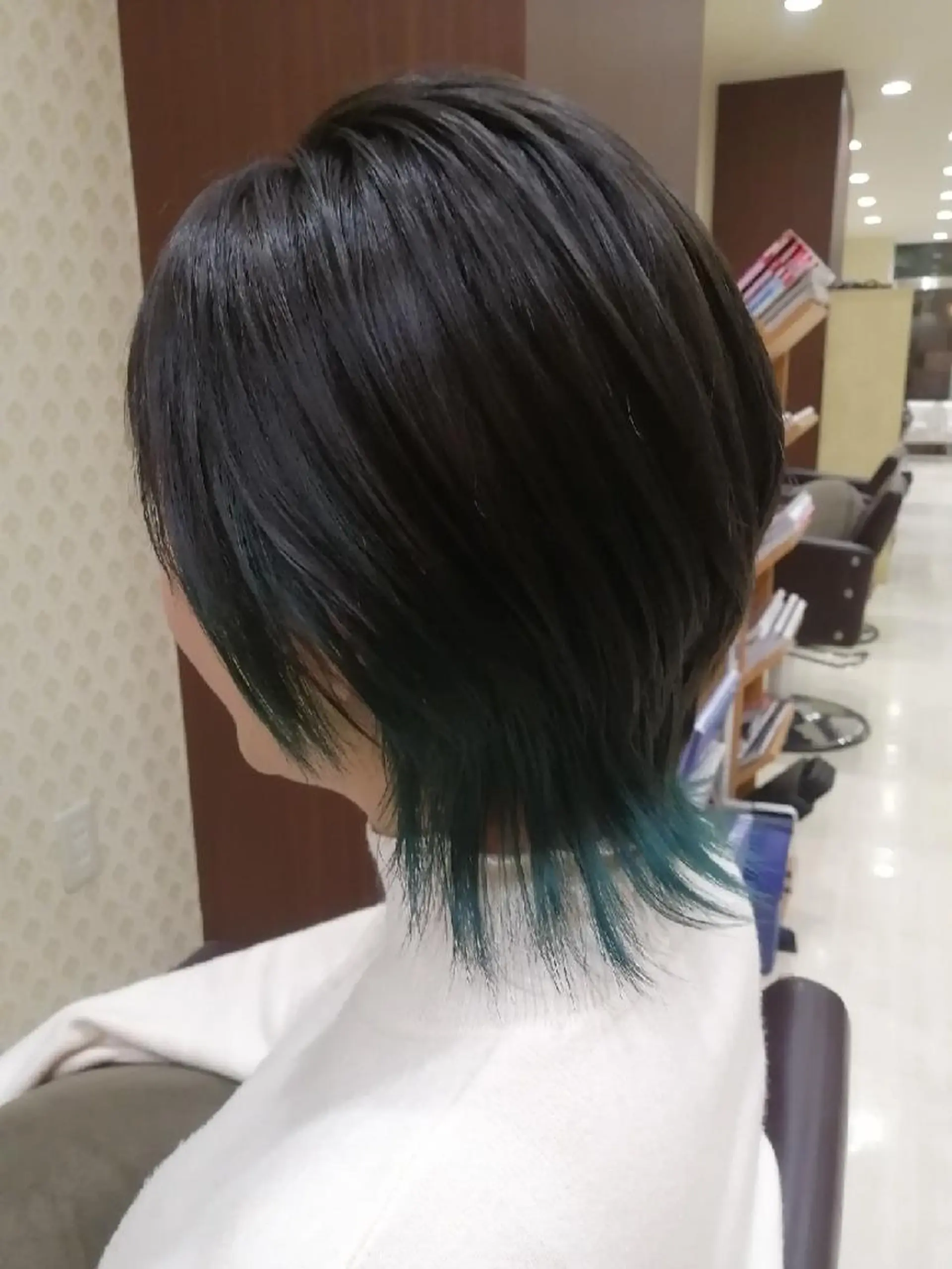 ショート ウルフカット ヘアカラー トリートメント sato shoheiのヘアスタイル