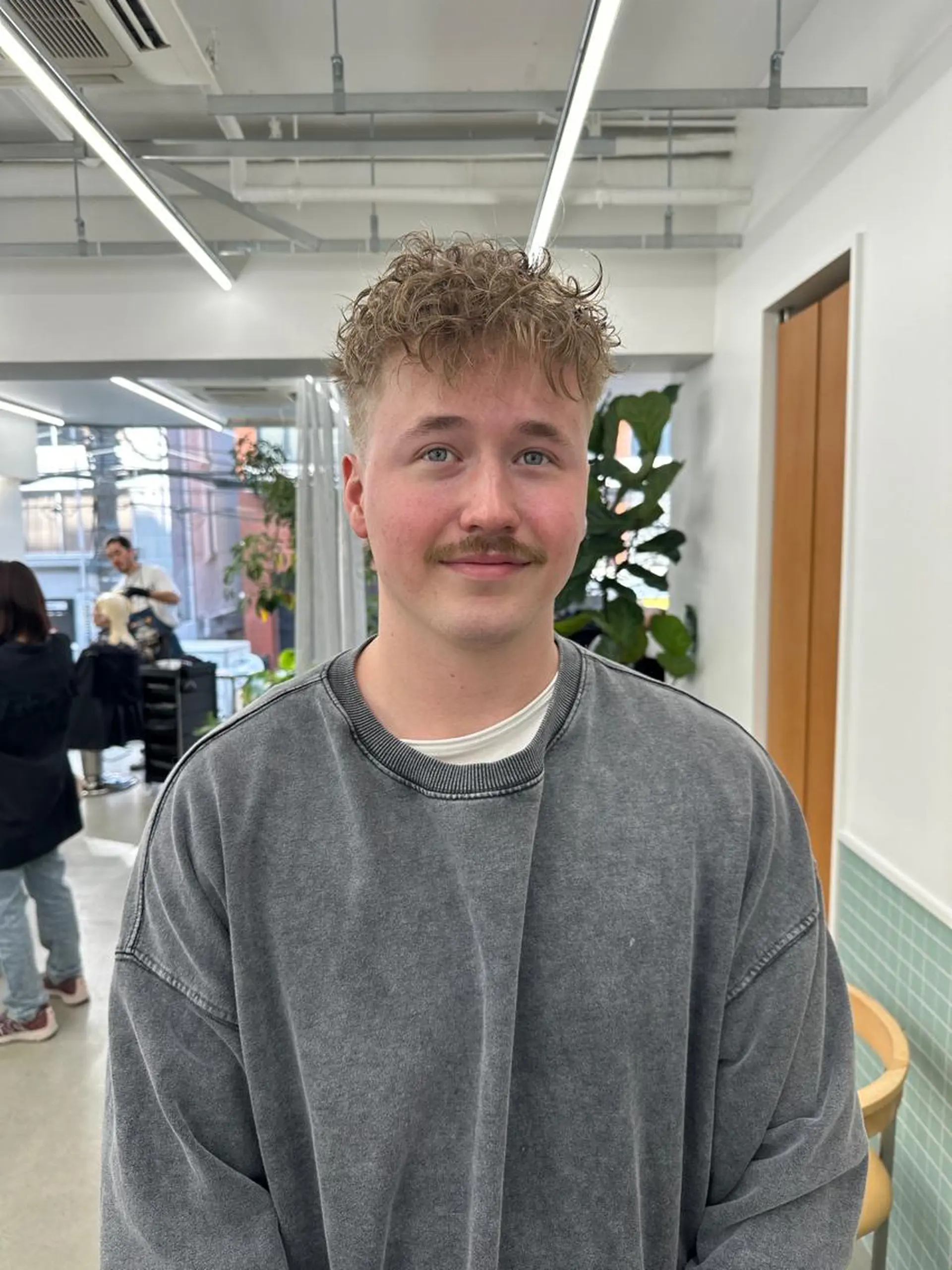 ショート パーマ メンズ フェードカット メンズパーマ ボブ/レイヤー/ケア パーマ/リュウタのヘアスタイル