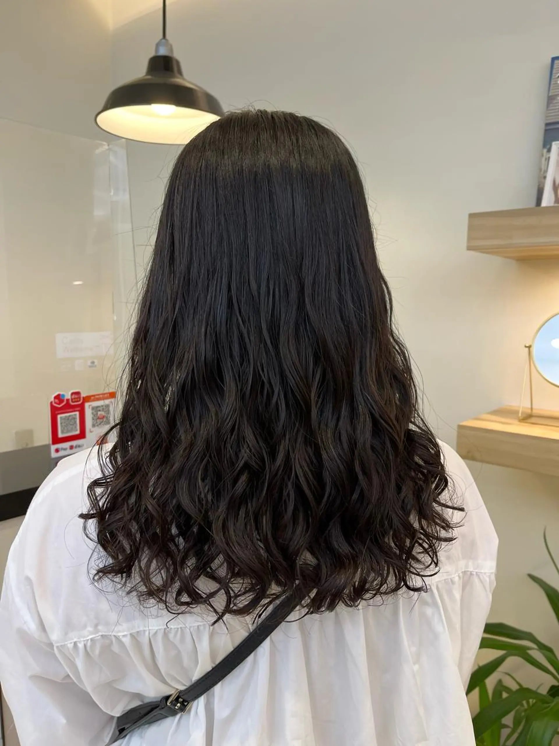 セミロング コテ巻き風パーマ🫧 麻尋のヘアスタイル