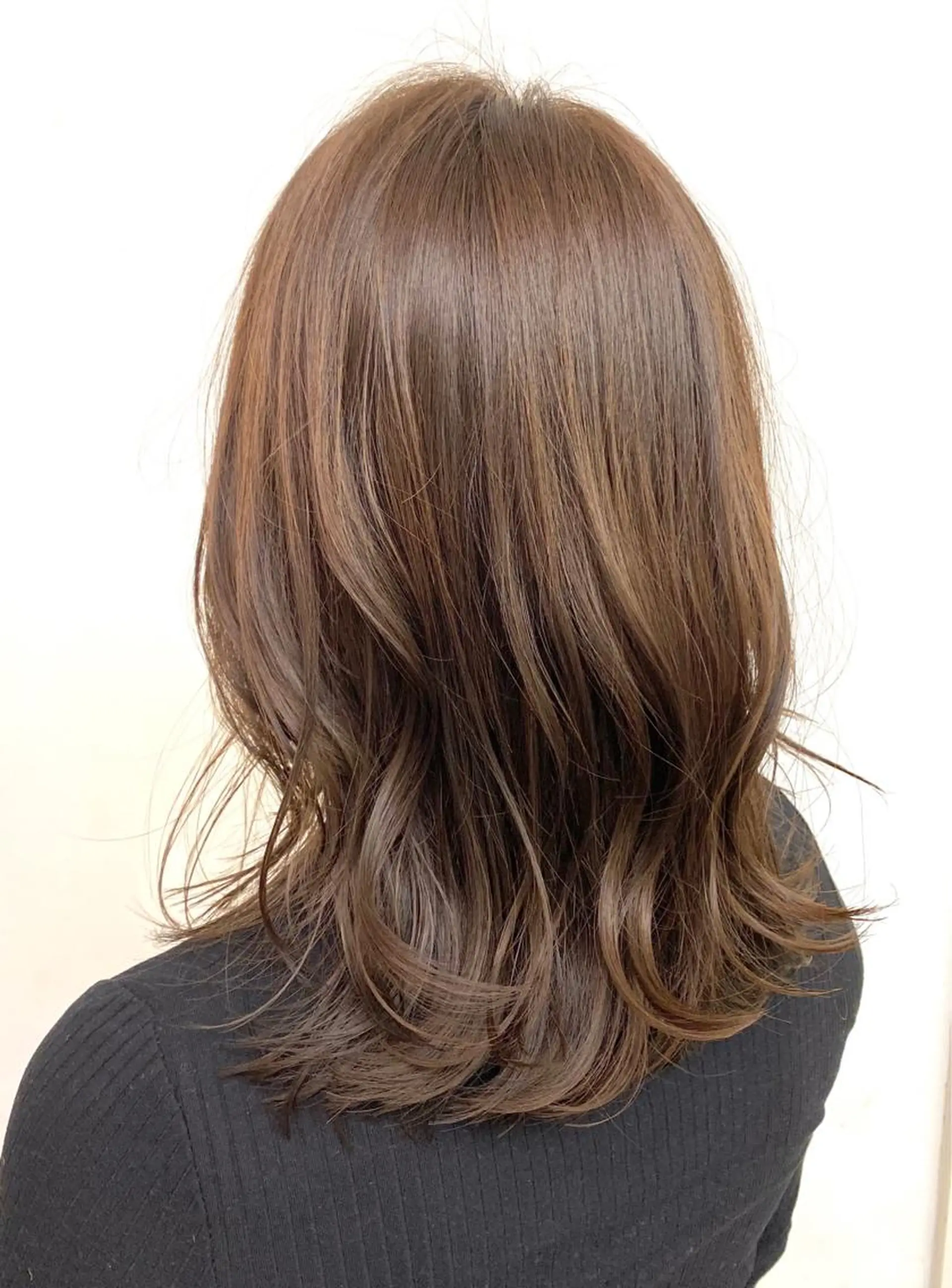 ミディアム カラー アッシュ ベージュカラー 🌕ホンブ ユウイチ【代表】🌕のヘアスタイル