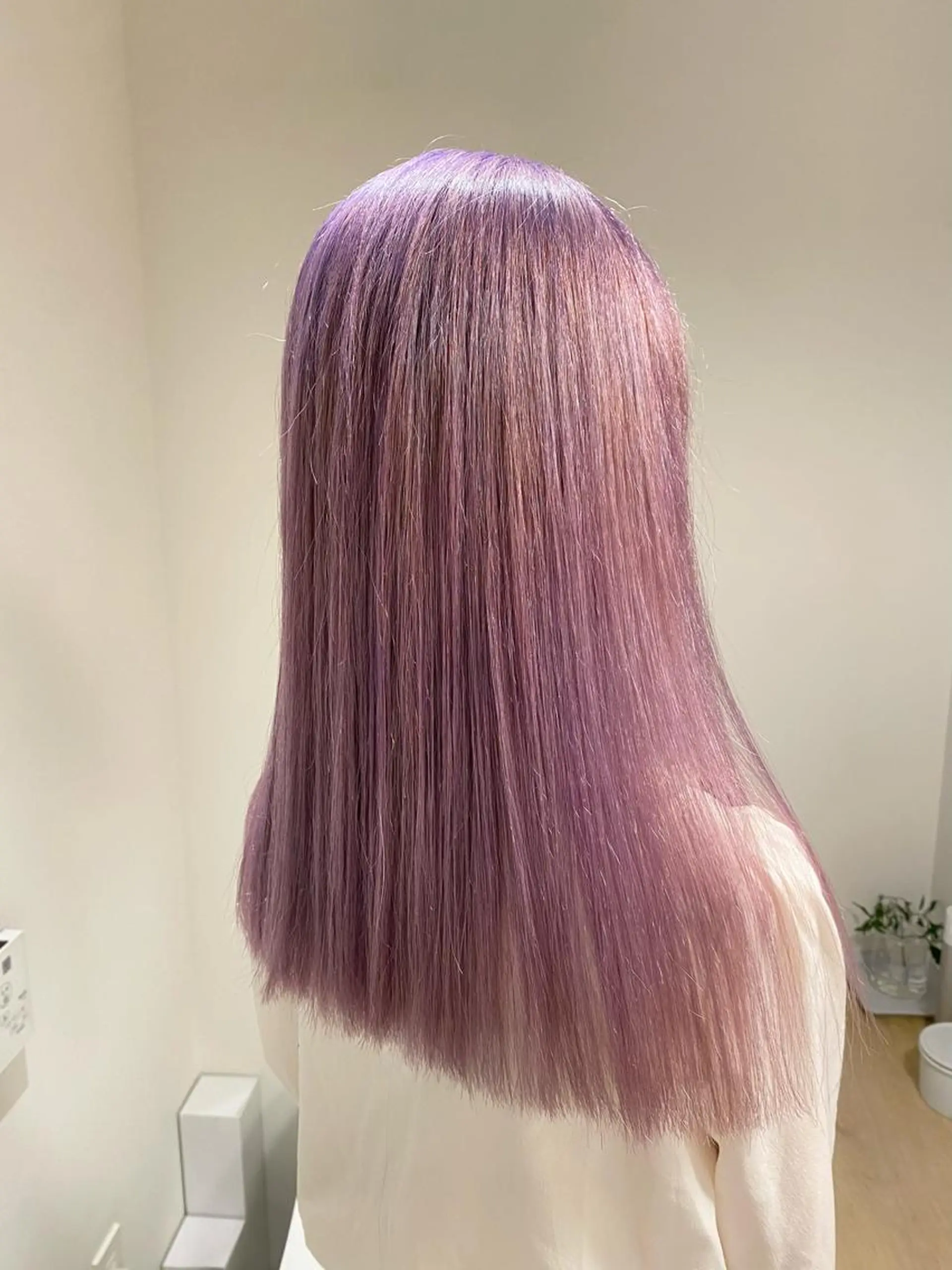 ミディアム カラー ピンクカラー ピンクパープル パープルカラー メンズ清潔感のプロ 💈メンズパーマ💈のヘアスタイル