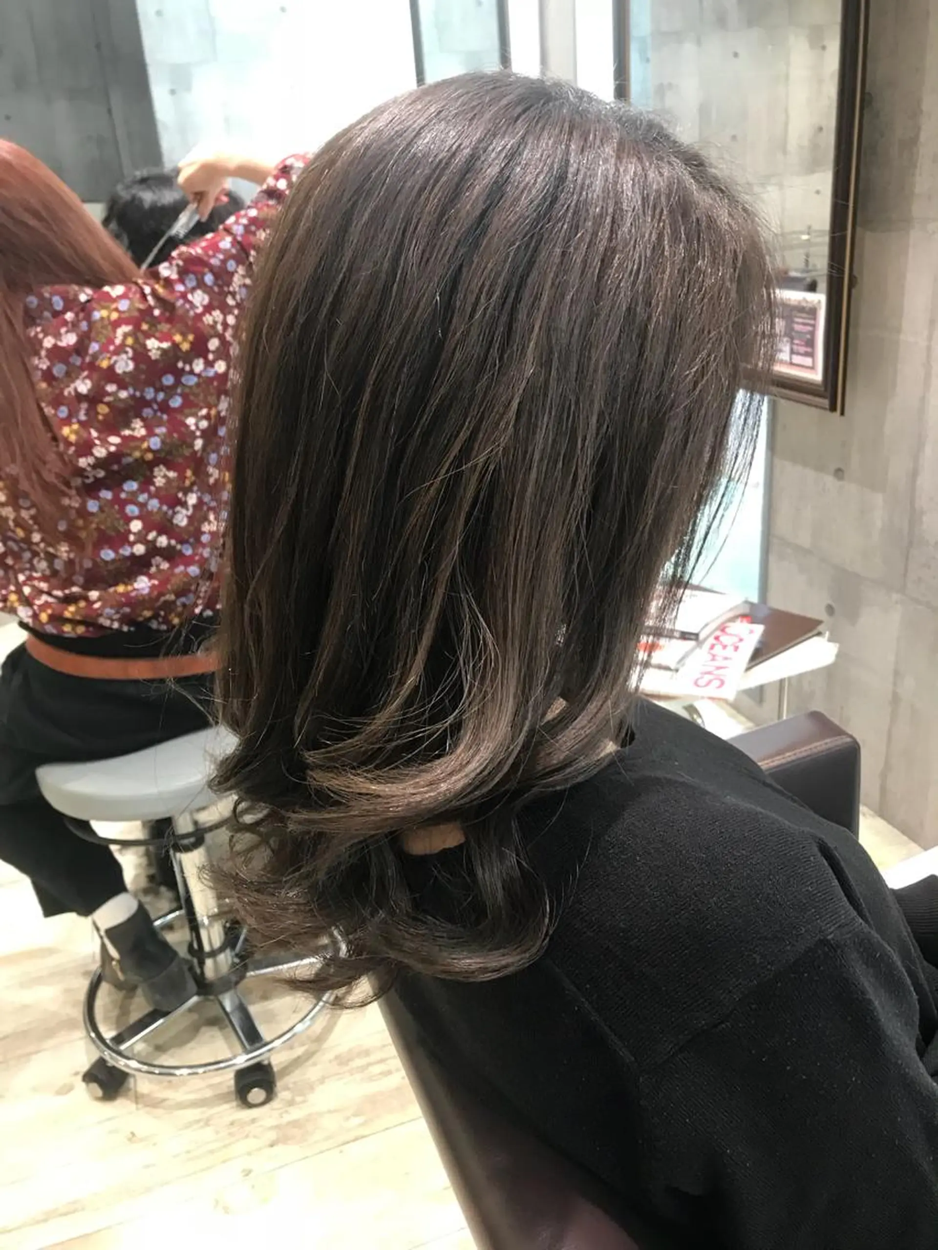 セミロング カラー パーマ ヘアアレンジ メンズ キッズ ネイル マツエク・マツパ ヘアカラー トリートメント MODEK's西宮店 マネージャー神道有基のヘアスタイル