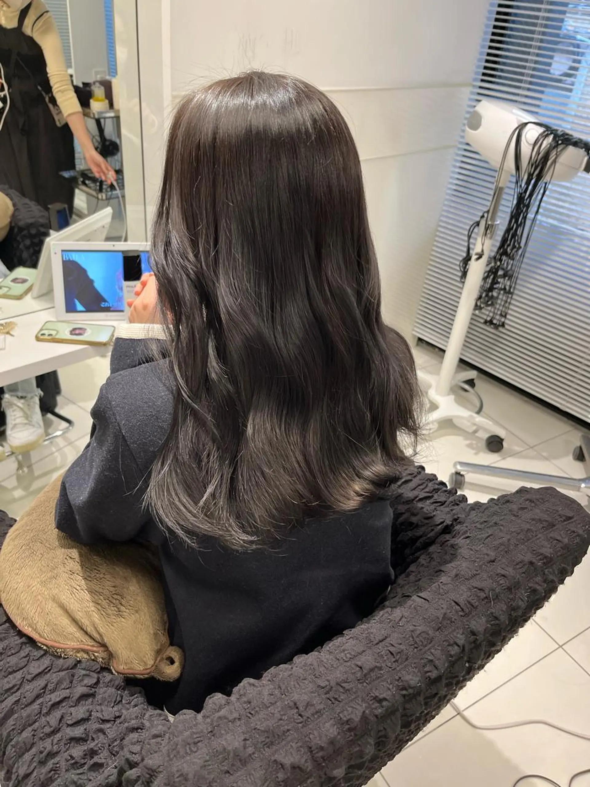 セミロング カラー グレージュ りおな/エクステ /ミルクティーカラーのヘアスタイル