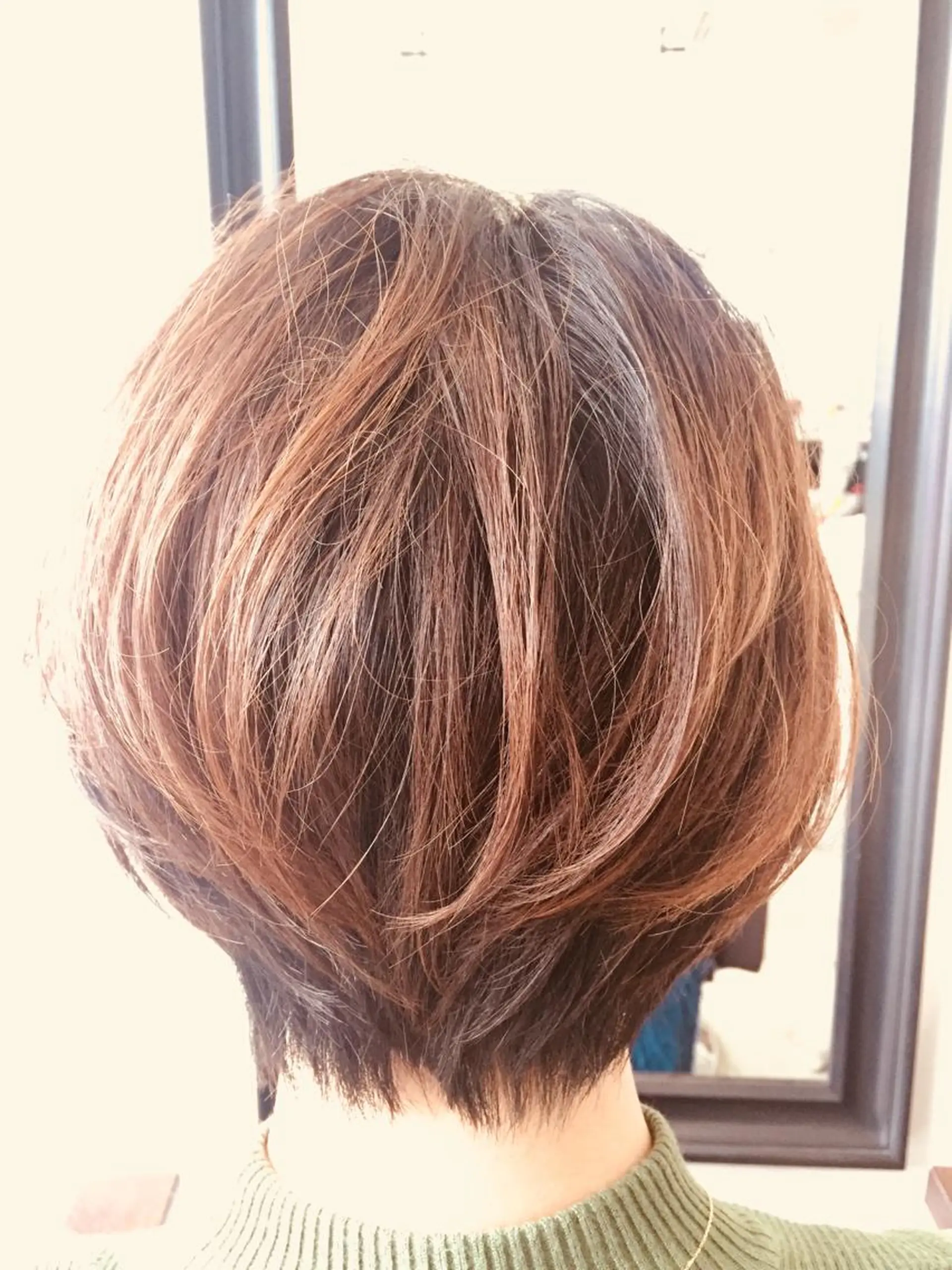 ショート カラー 阿久津 泰幸のヘアスタイル