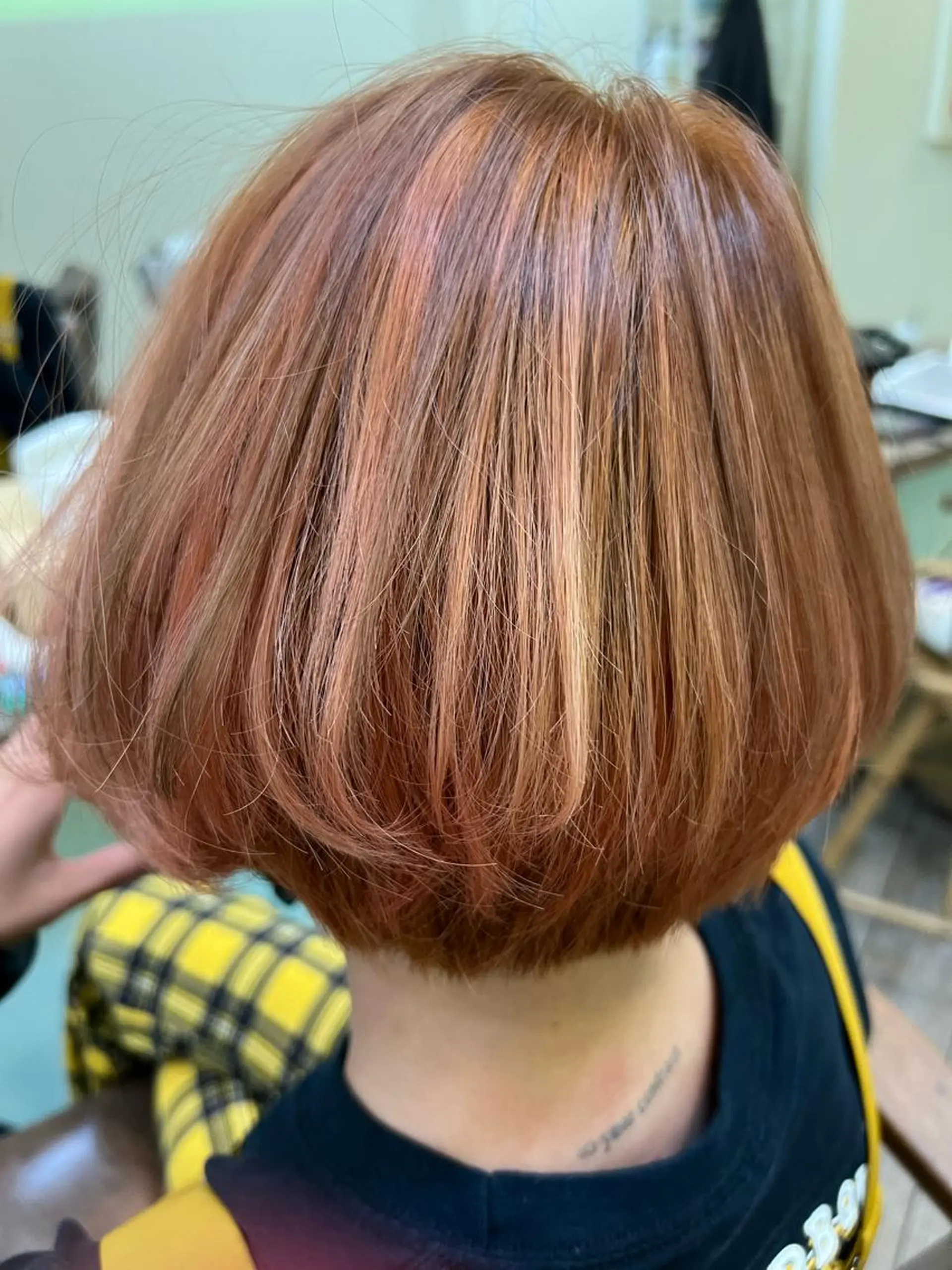 ミディアム カラー カット ヘアカラー トリートメント 鶴見 和美のヘアスタイル