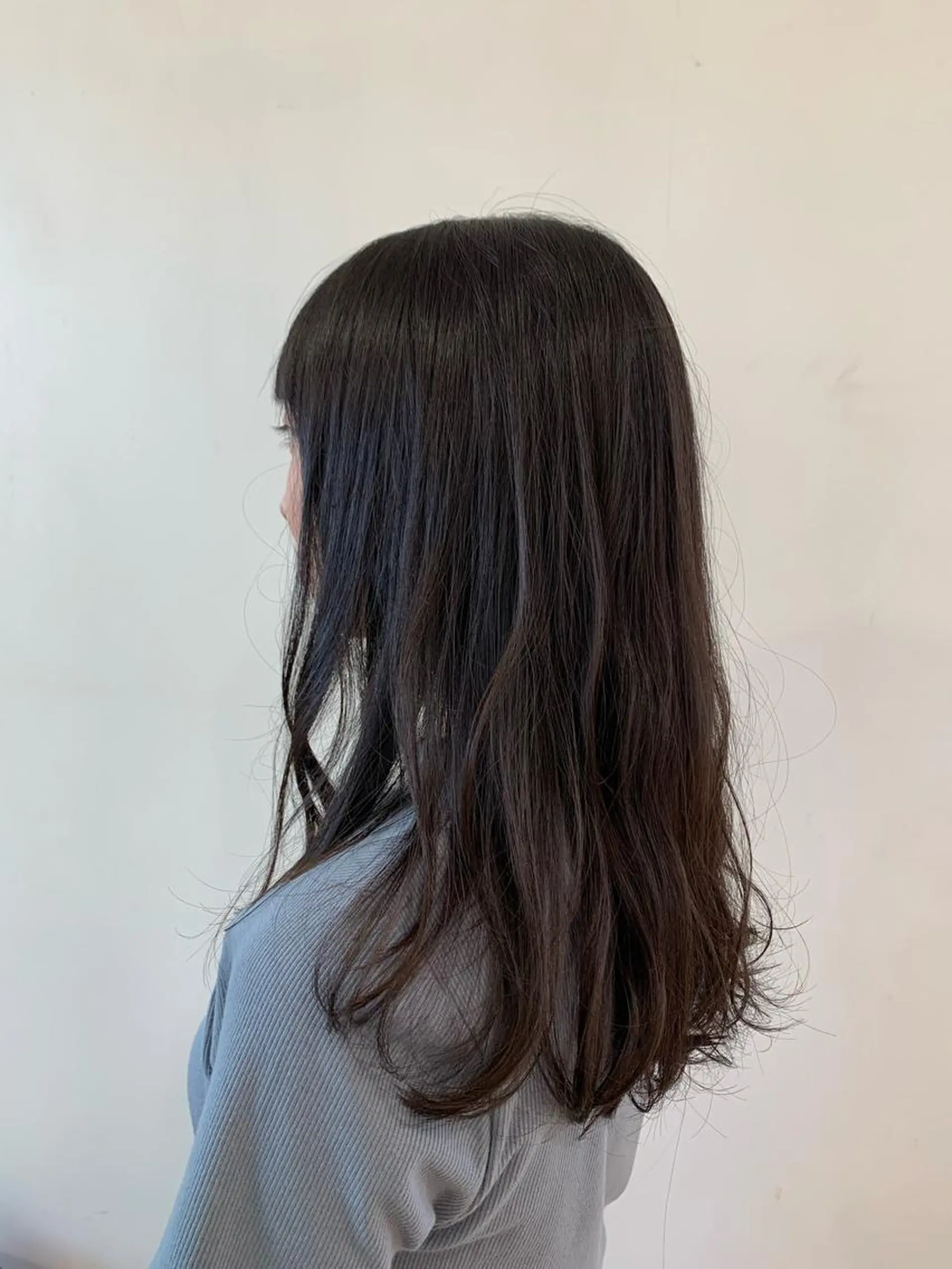 セミロング 間水 和樹のヘアスタイル