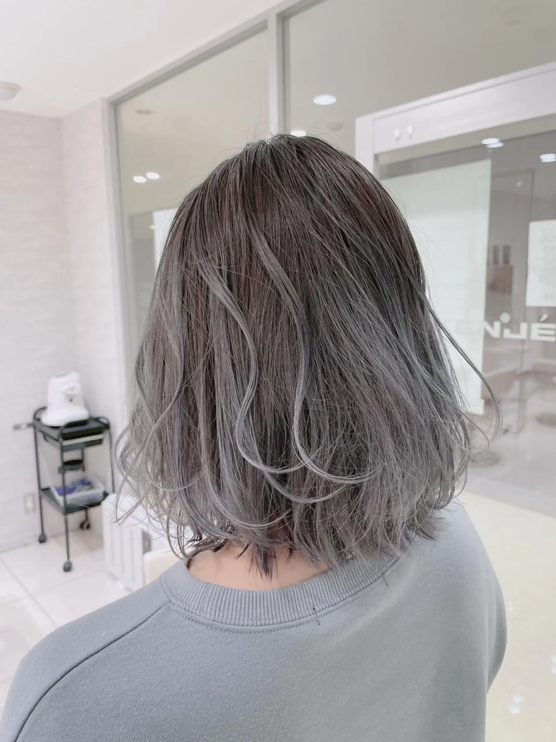 ミディアム 新規限定カット無料 クーポン有り【桂口】のヘアスタイル