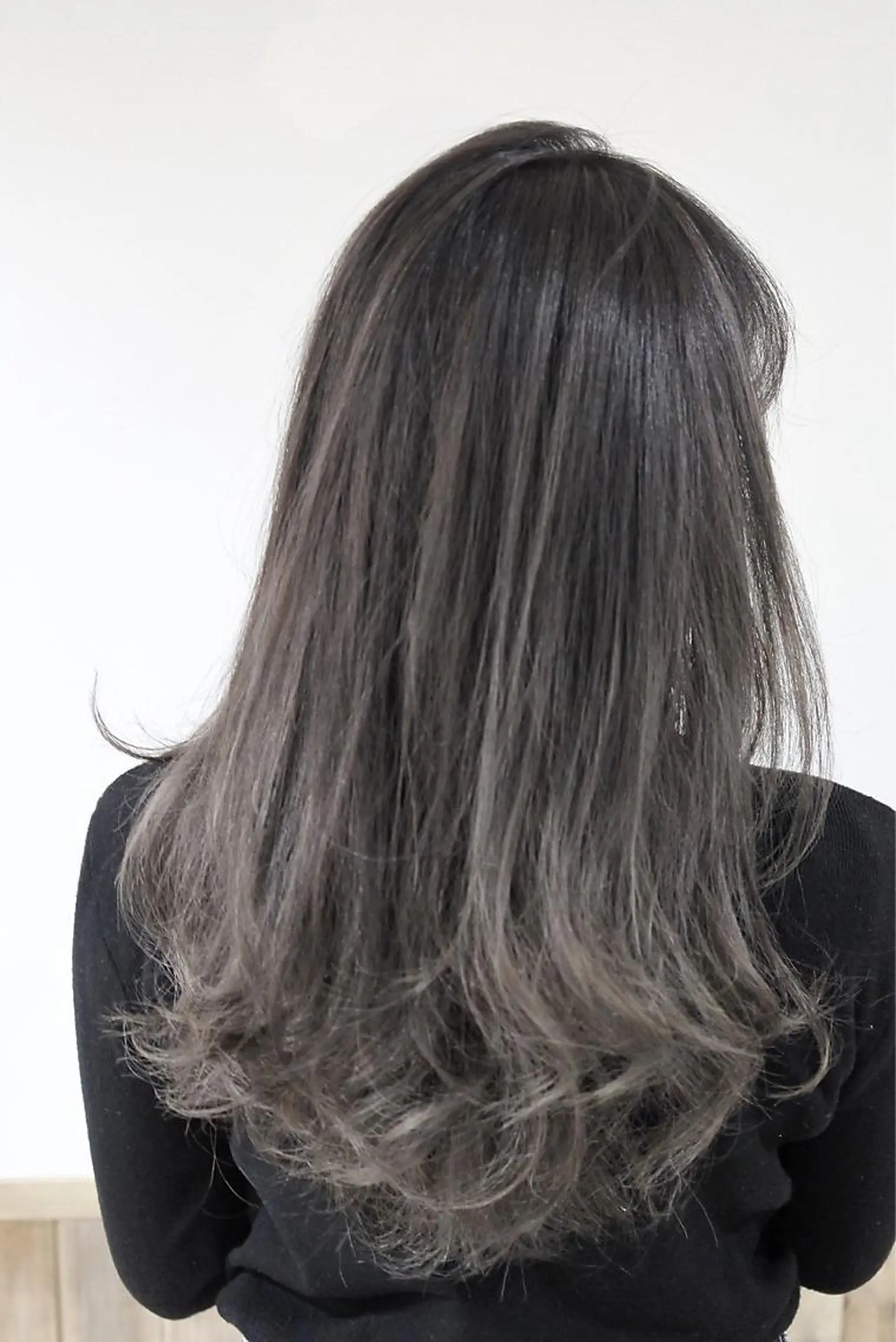 セミロング hair  design Norm所属・ハイライトバレイヤー ジュ🎨川村聖吾🎨のヘアスタイル