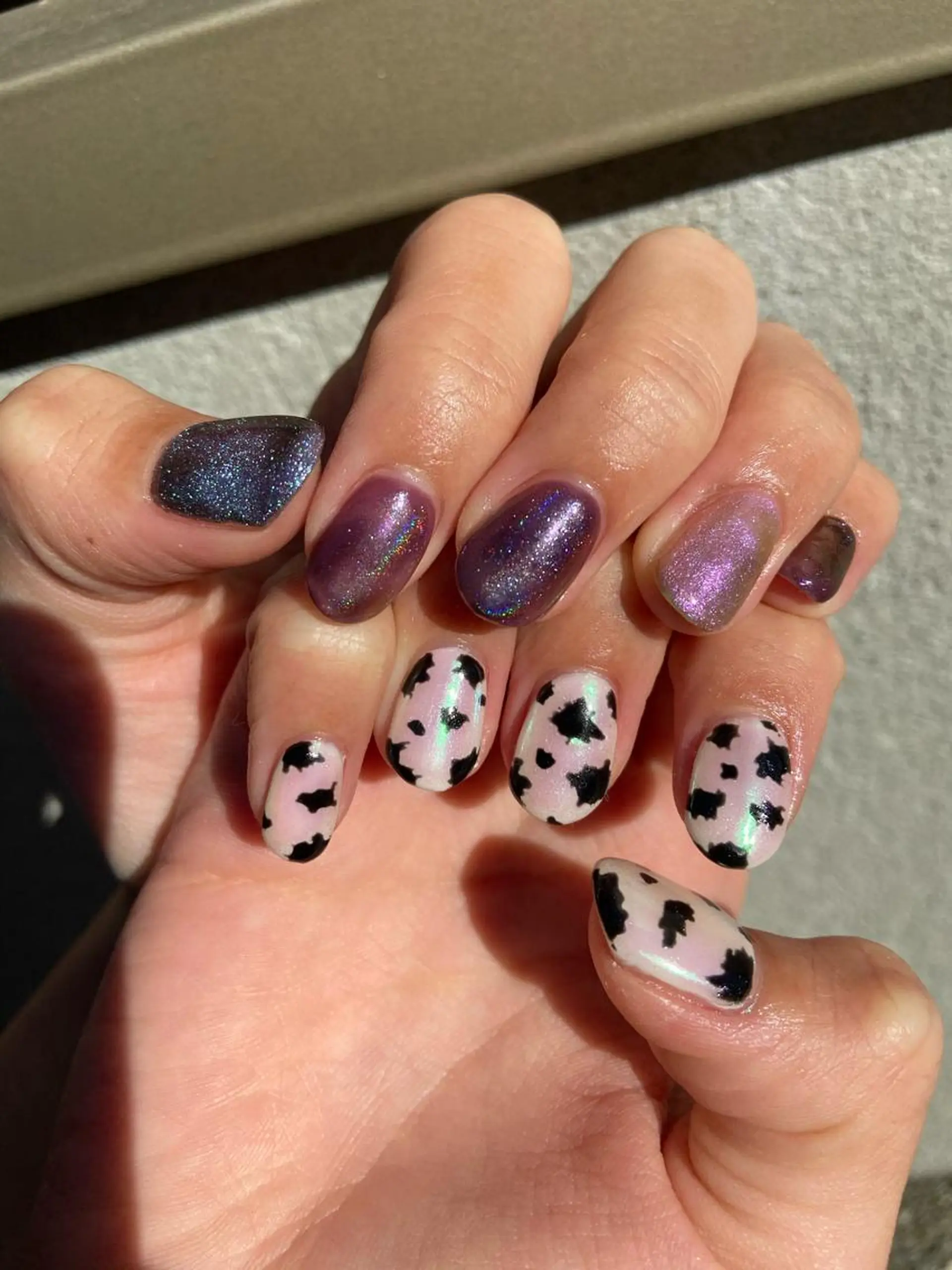 ネイル アニマル柄 アートネイル オーロラネイル ミラーネイル ニュアンスネイル . unffのネイルデザイン