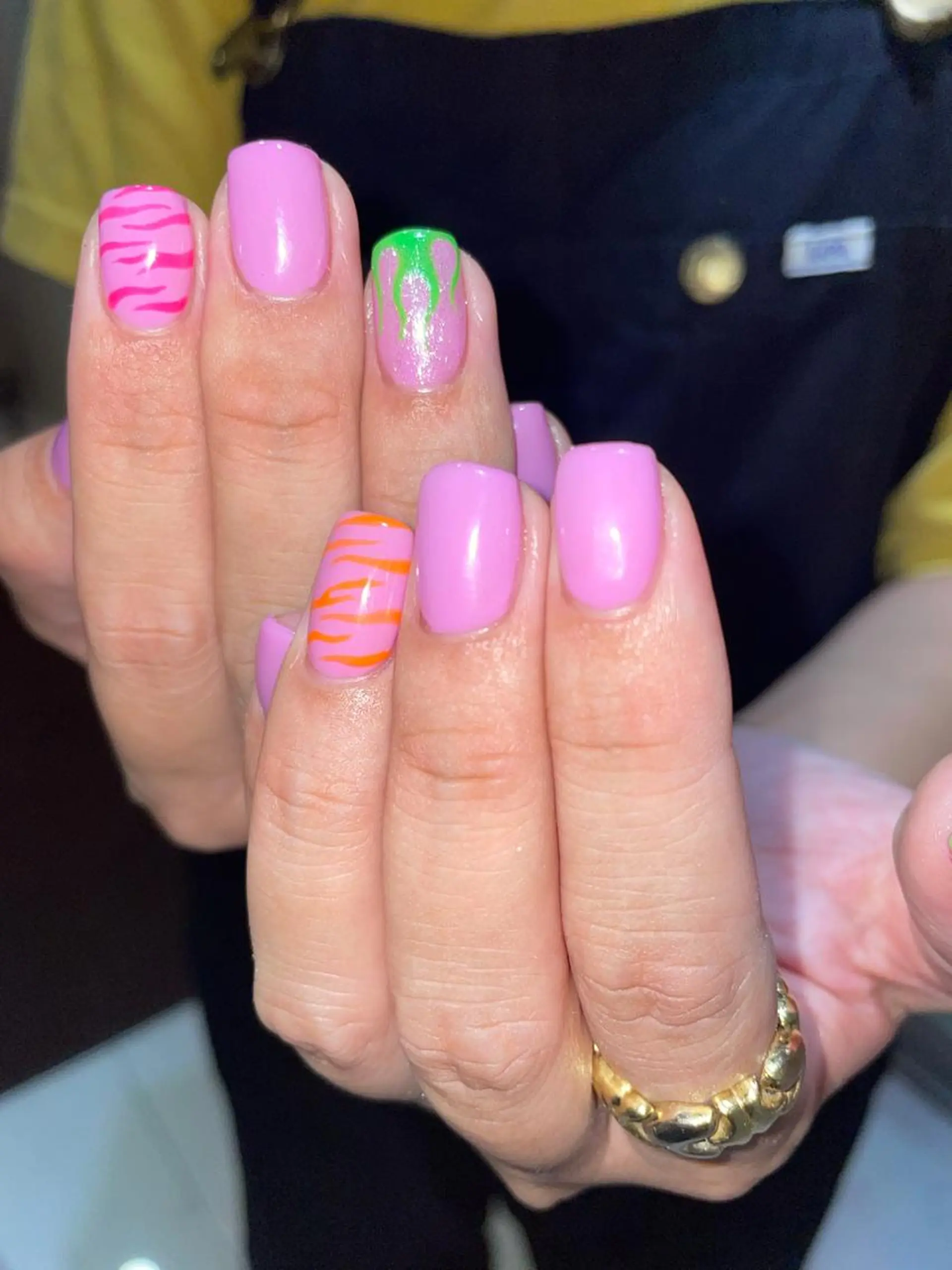 ネイル アニマル柄 moca心斎橋所属・˚✧⁺⭐︎༚moca miyuu⁎⁺˳✧༚のネイルデザイン