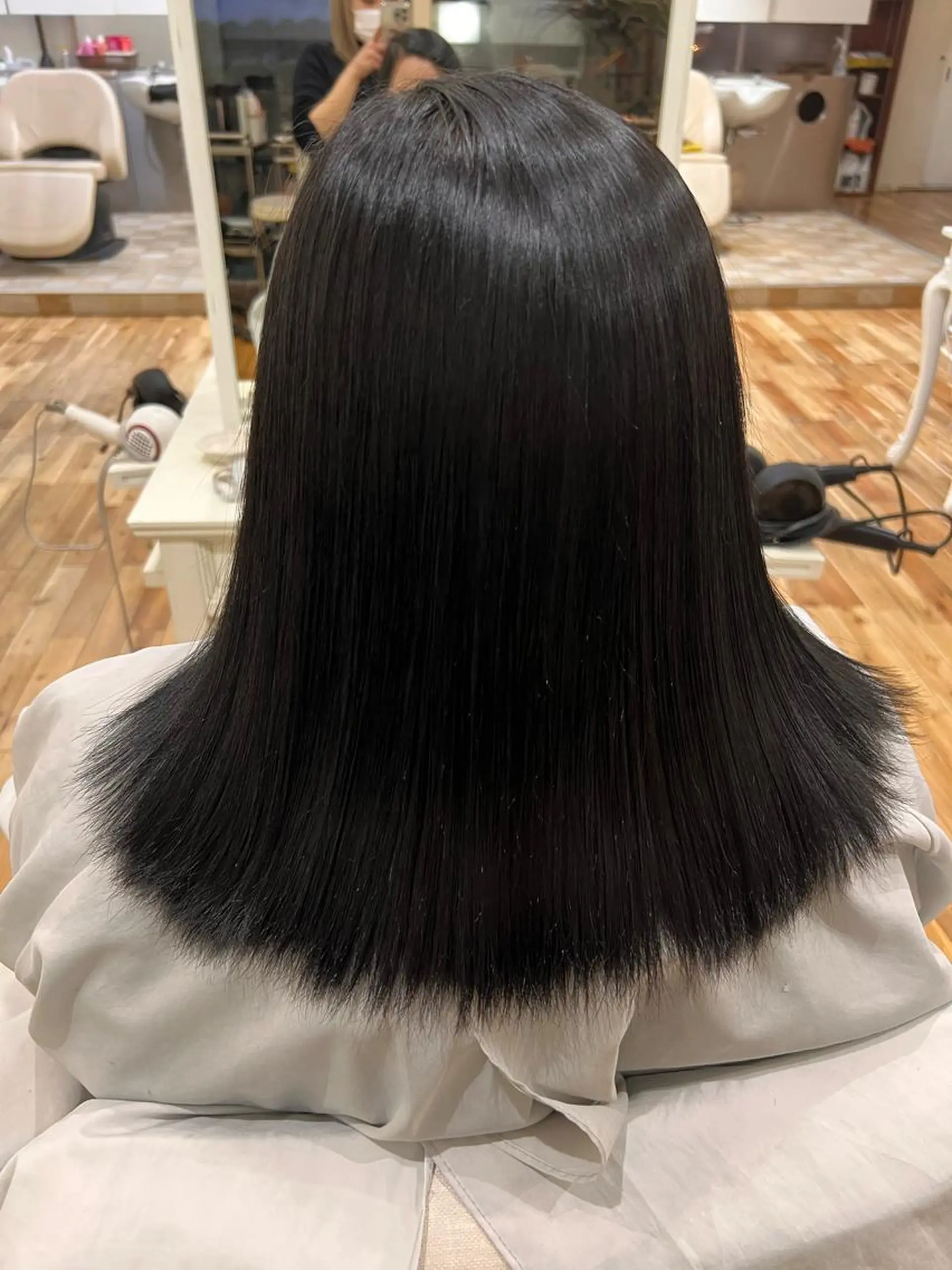 ミディアム カラー 笹江 瑞穂のヘアスタイル