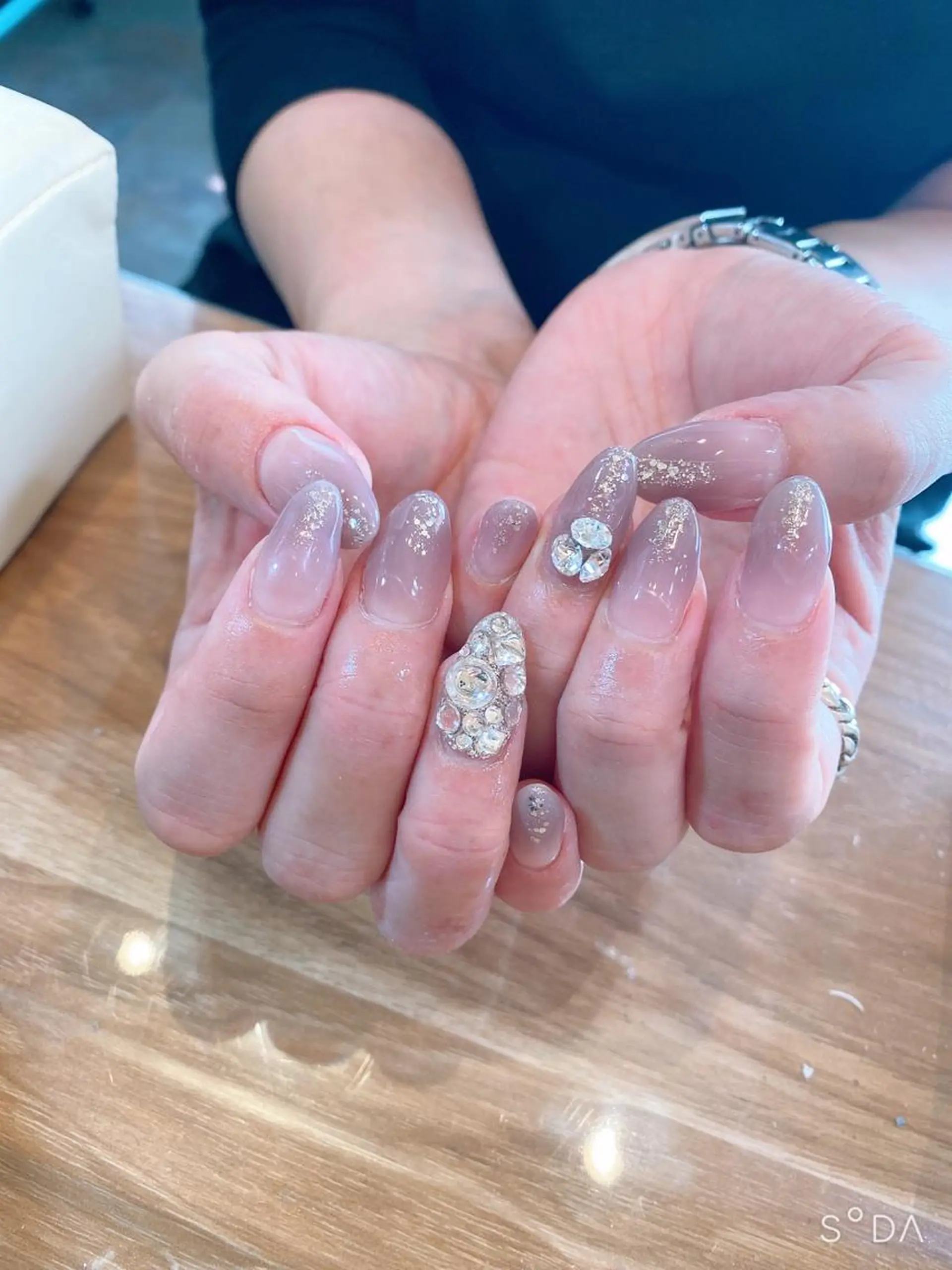 ネイル ストーンネイル le lien nailのネイルデザイン