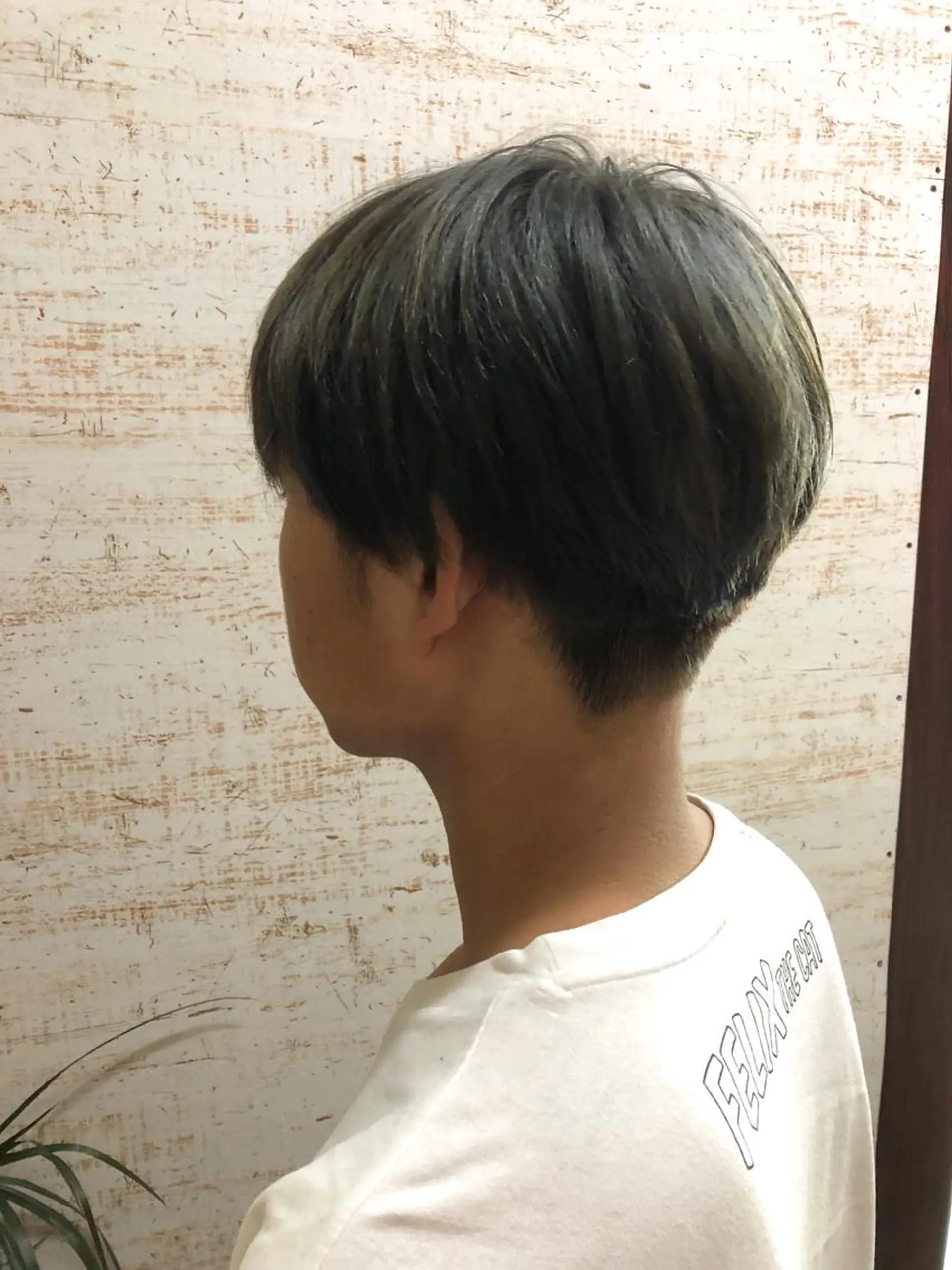 カラー メンズ グレージュ オリーブグレージュ オリーブグレー ケアブリーチ /髪質 改善/古橋圭史郎のヘアスタイル