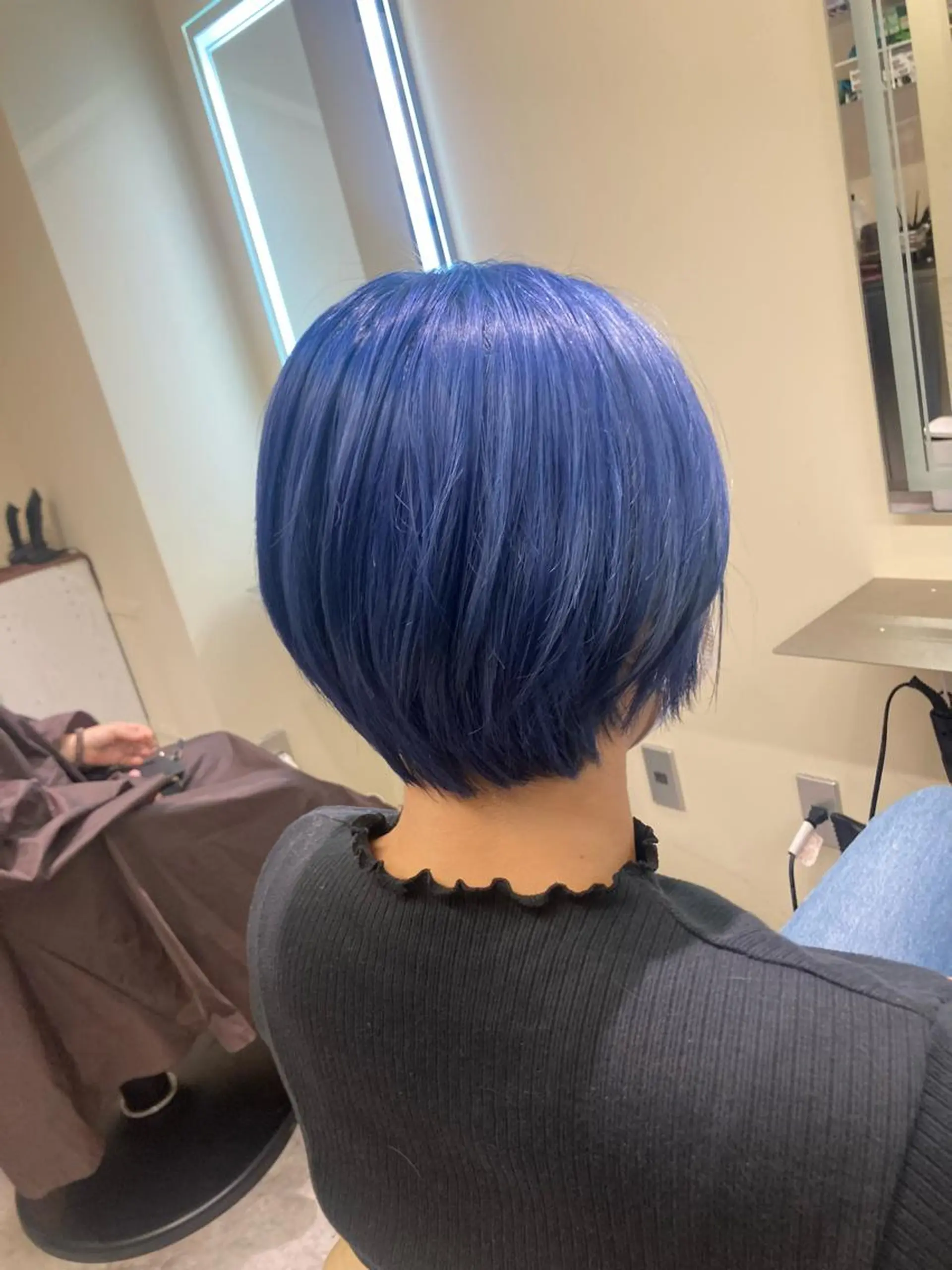 ショート カラー ブリーチ ブルーカラー ヘアカラー トリートメント ブリーチ&似合せボブ 田中寛十のヘアスタイル