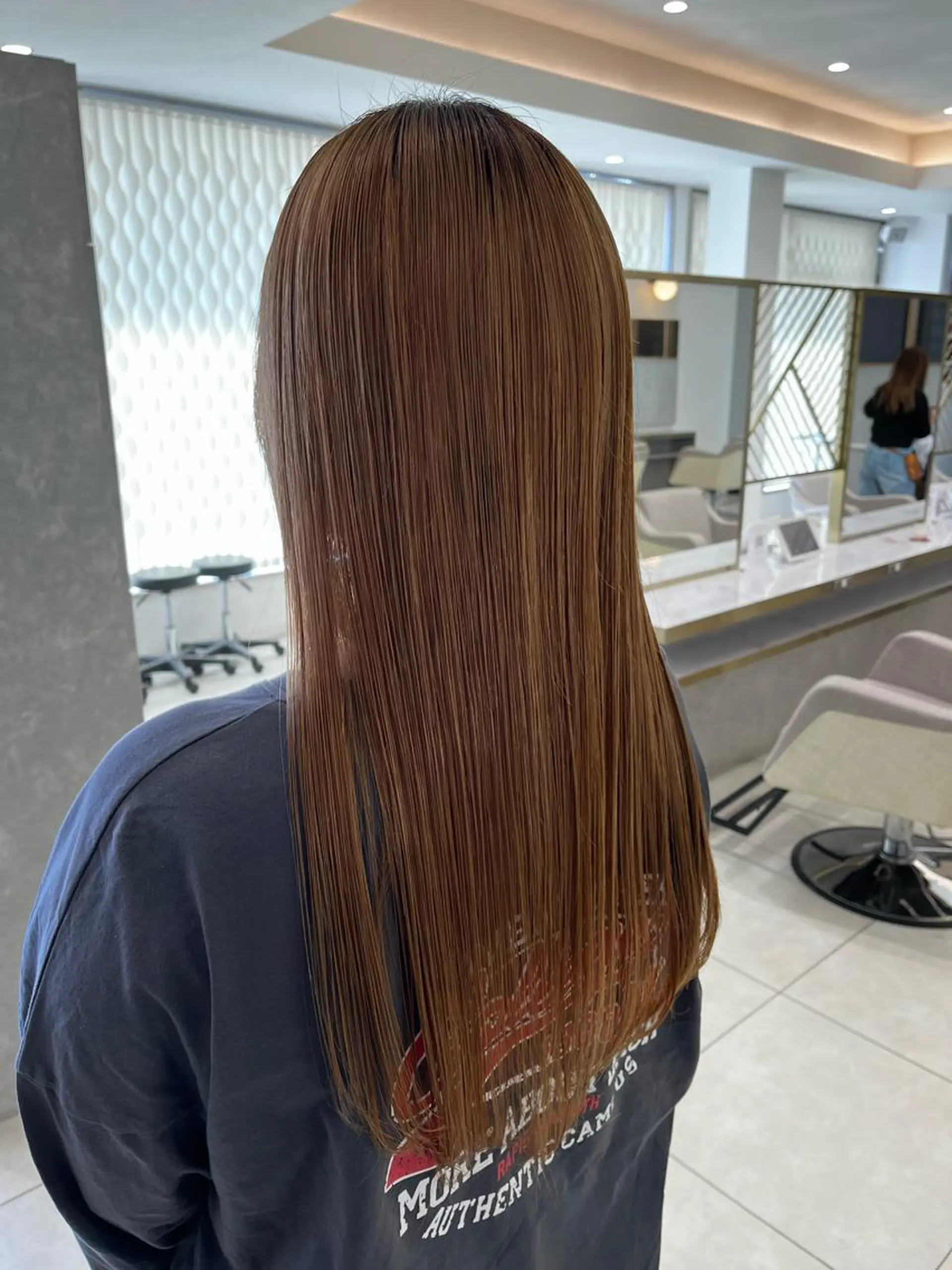 ロング 吹田 駿 髪質改善縮毛矯正のヘアスタイル