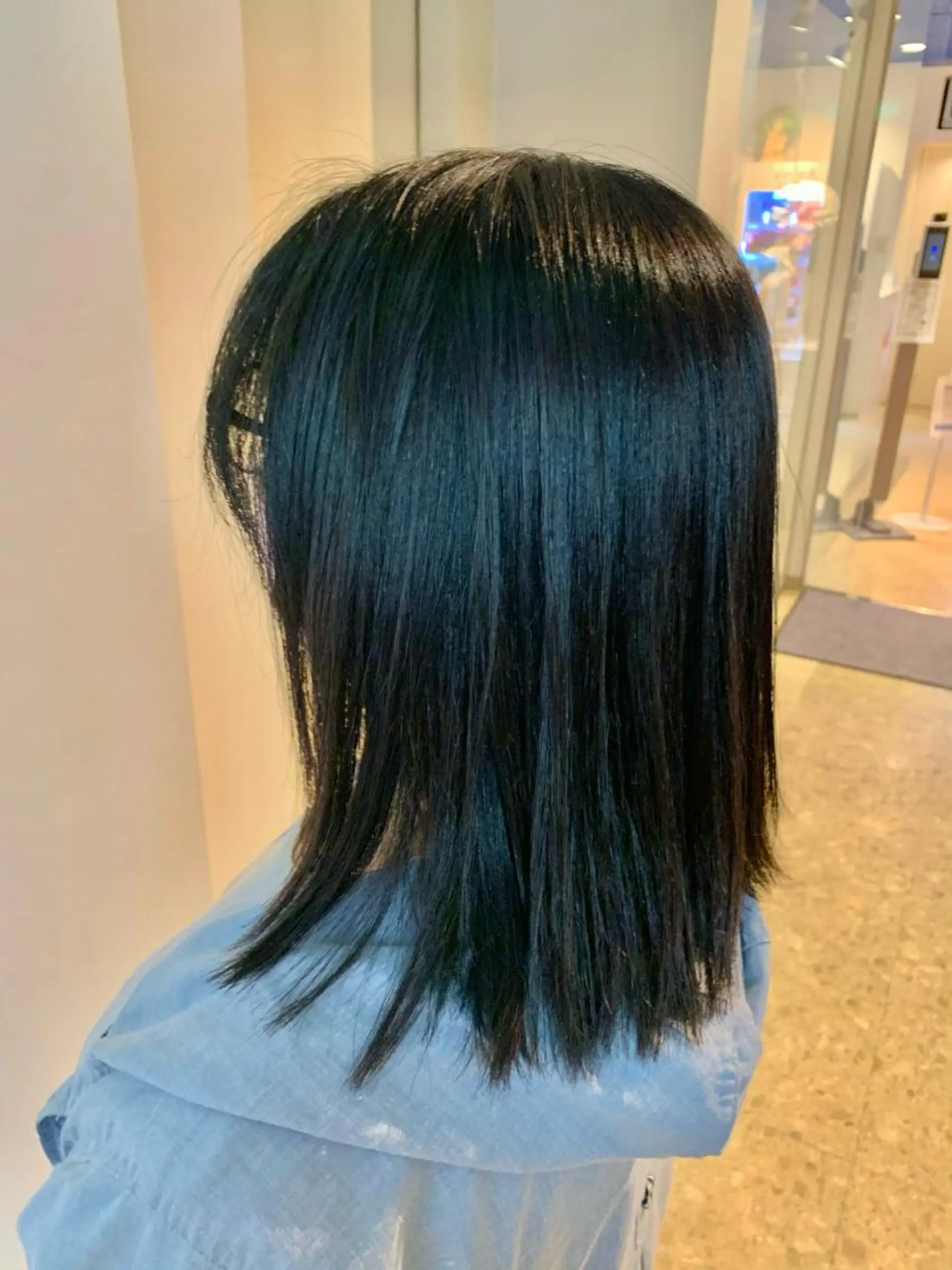 ミディアム うしだ かおるのヘアスタイル