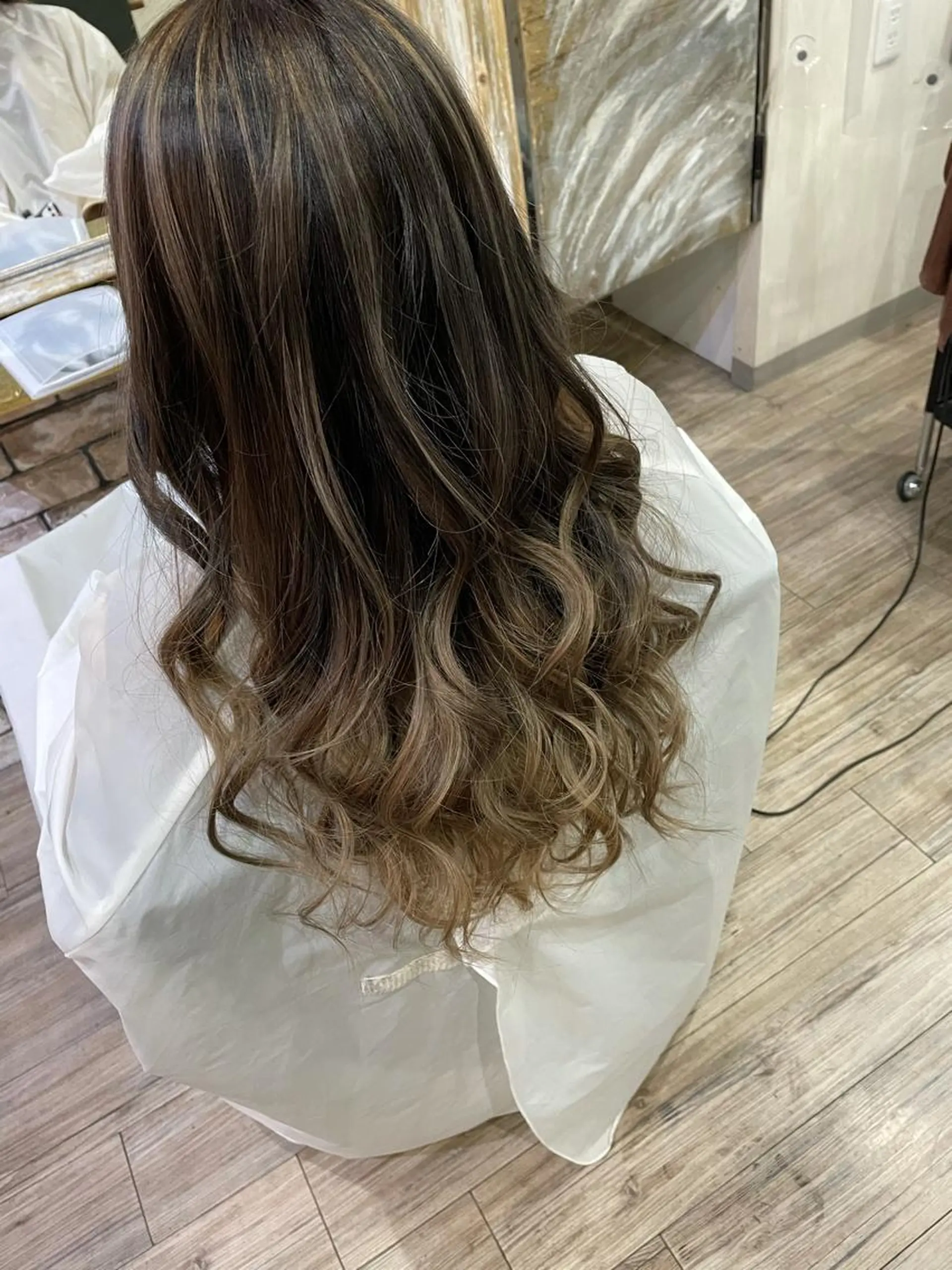 ロング レイヤーカット ヘアカラー 北千住10分 肥高　壮汰のヘアスタイル