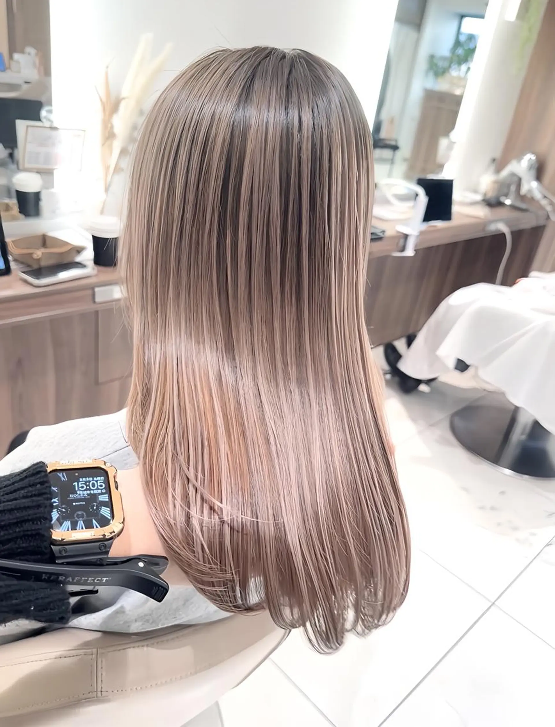 セミロング カラー 髪質改善 渡邊楓果／髪質改善 ブリーチ/カラーのヘアスタイル