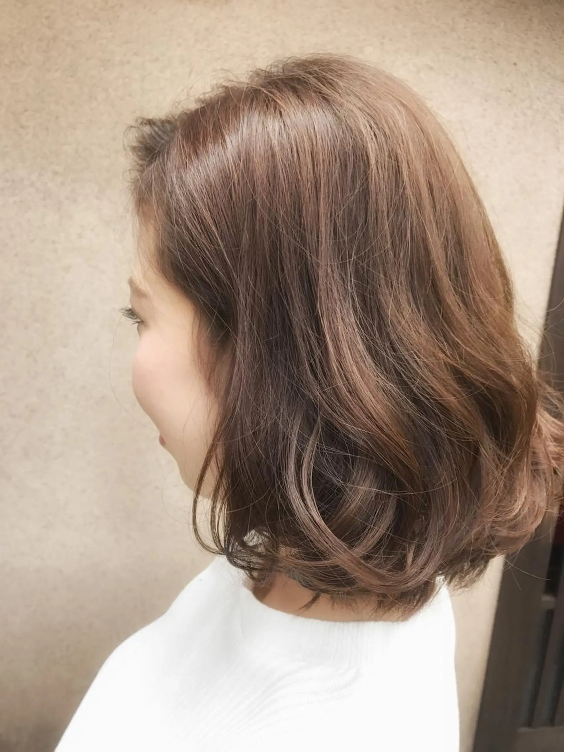 ミディアム カラー ベージュカラー vato マンツーマンサロンのヘアスタイル