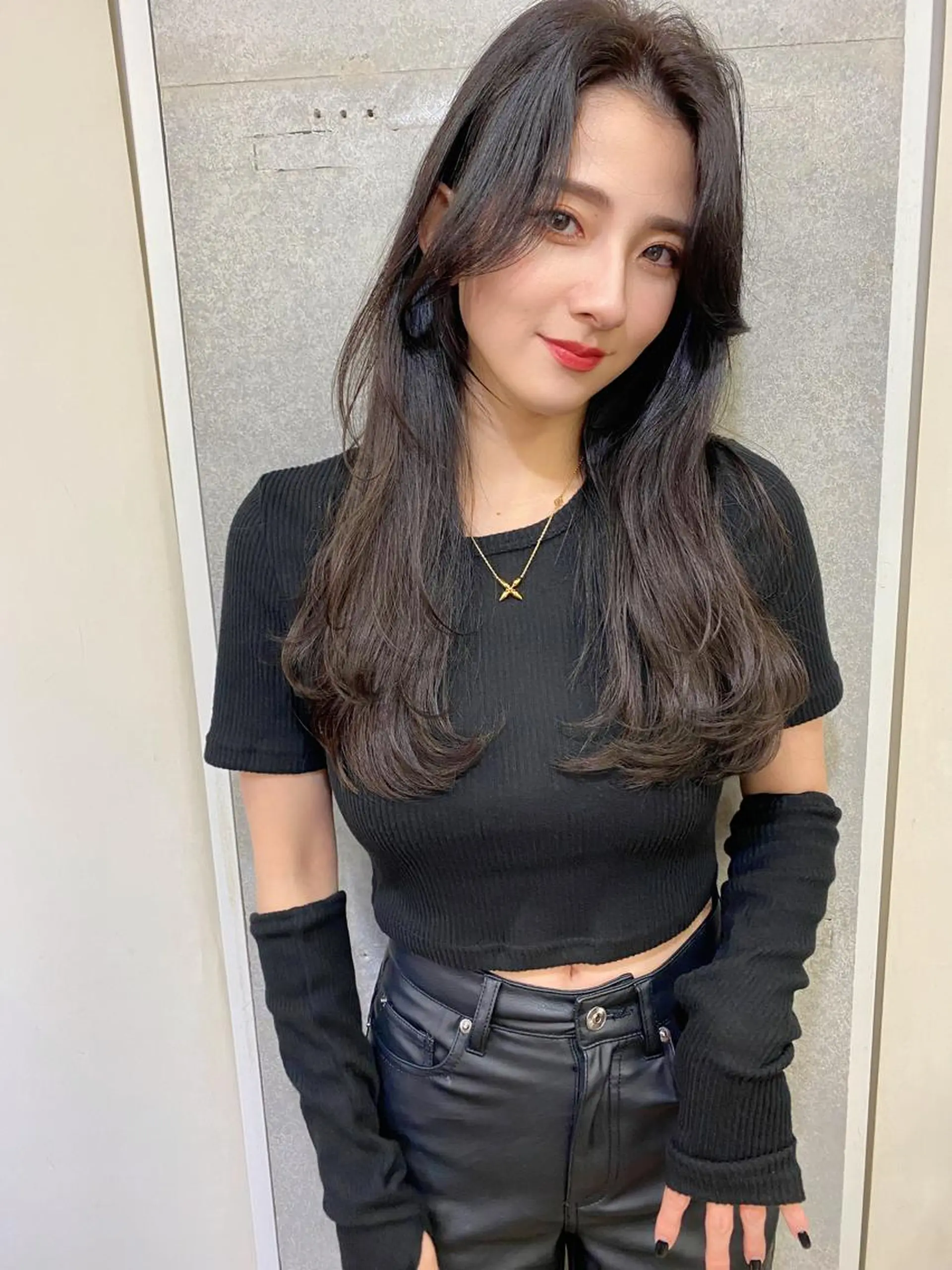 ロング SALOWIN吉祥寺suite店所属・似合わせレイヤー 🇰🇷荒木洋文のヘアスタイル