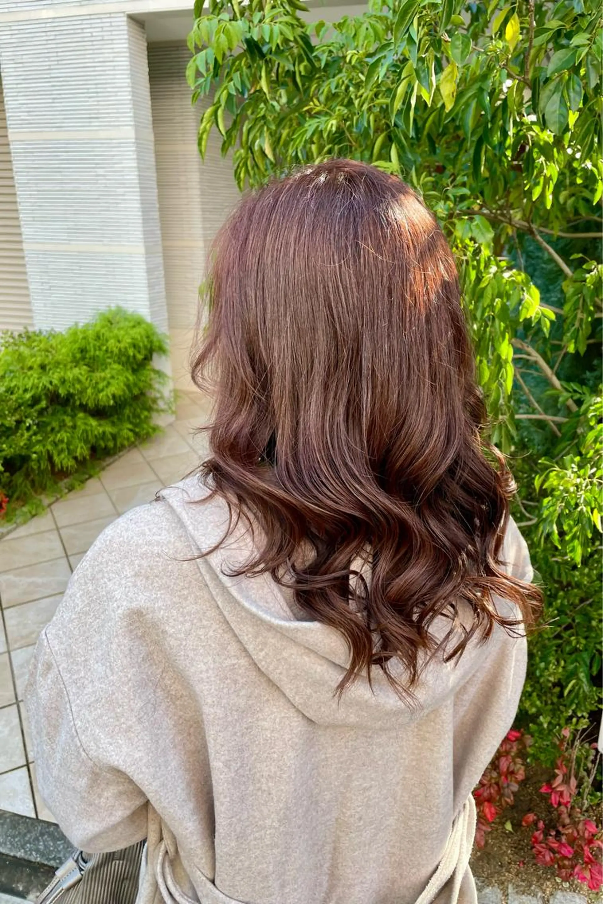 ロング ピンクブラウン 亀川蓮 Agu hairのヘアスタイル