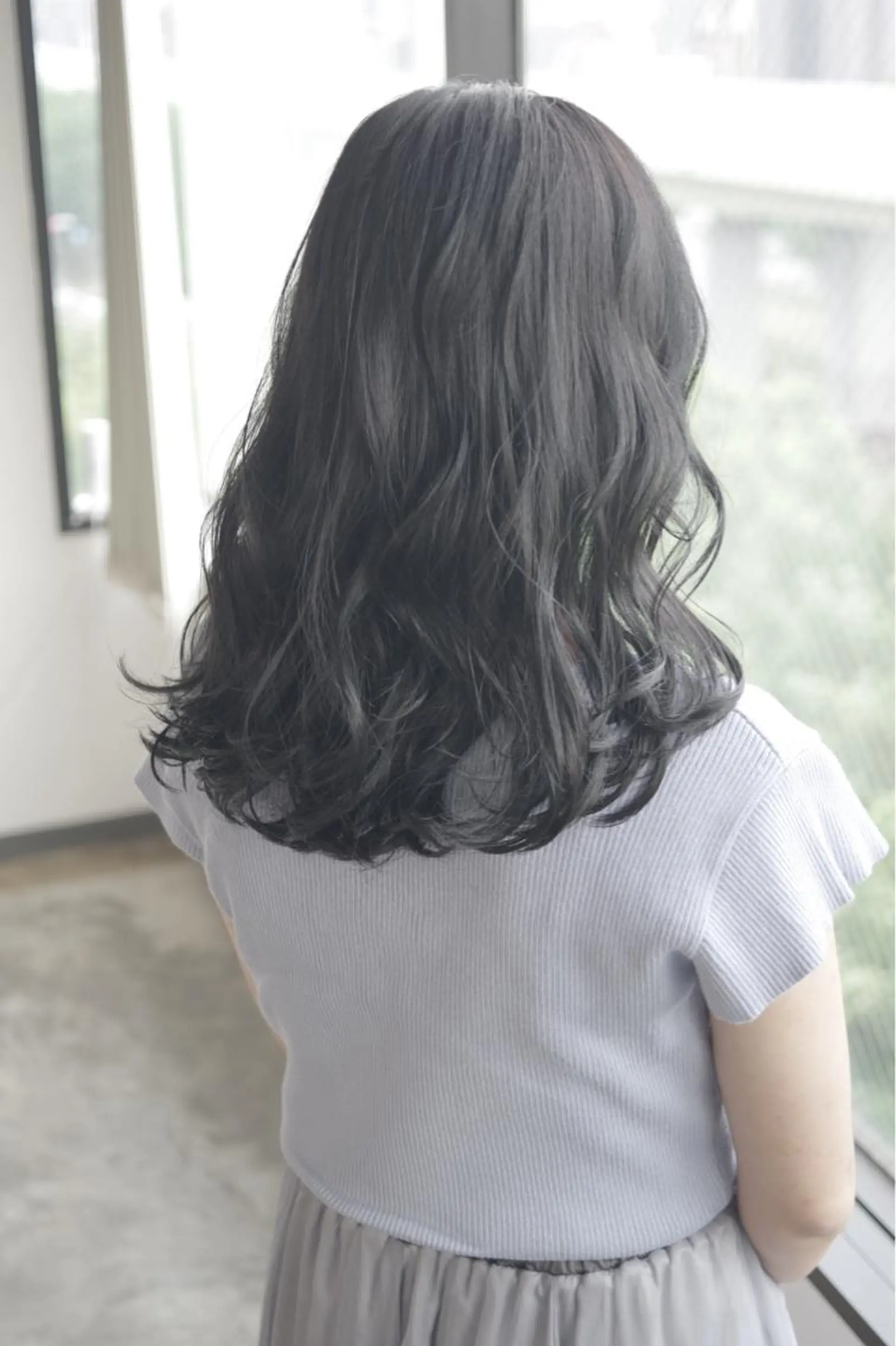 セミロング カラー 🌈ディレクター🌈 徳松優希のヘアスタイル