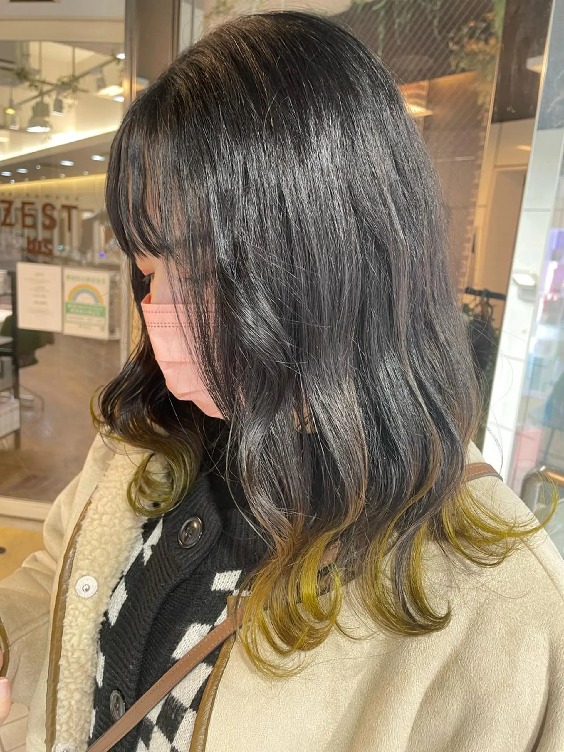 セミロング カラー ブリーチ ケアブリーチ ダブルカラー イヤリングカラー イルミナカラー ヘアカラー トリートメント 韓国ヘア🦋 MIYUのヘアスタイル