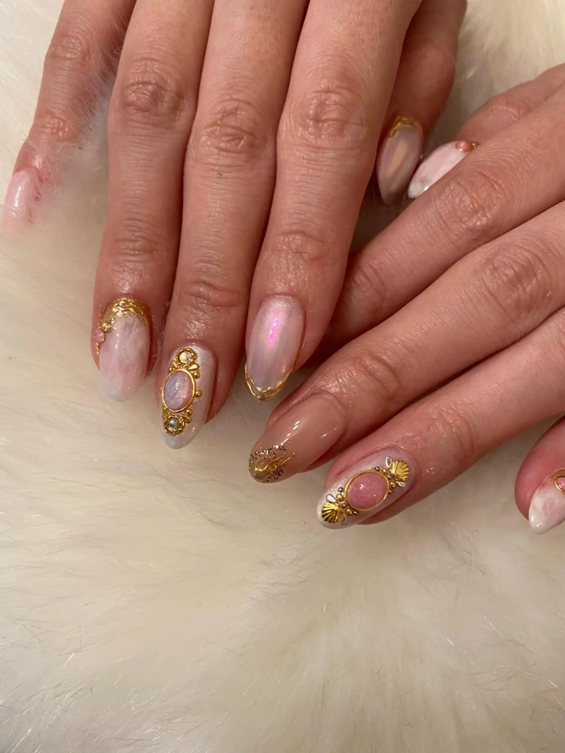 ネイル ハンドネイル Amber21.所属・Nagahama Akariのネイルデザイン