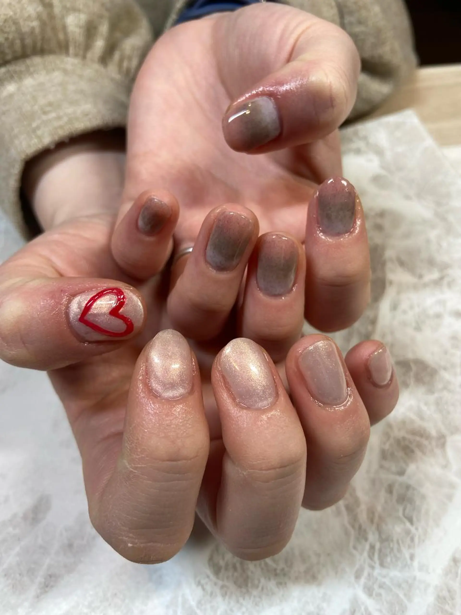 ミディアム ネイル バレンタイン ハンドネイル ネイルサロン ステラのネイルデザイン