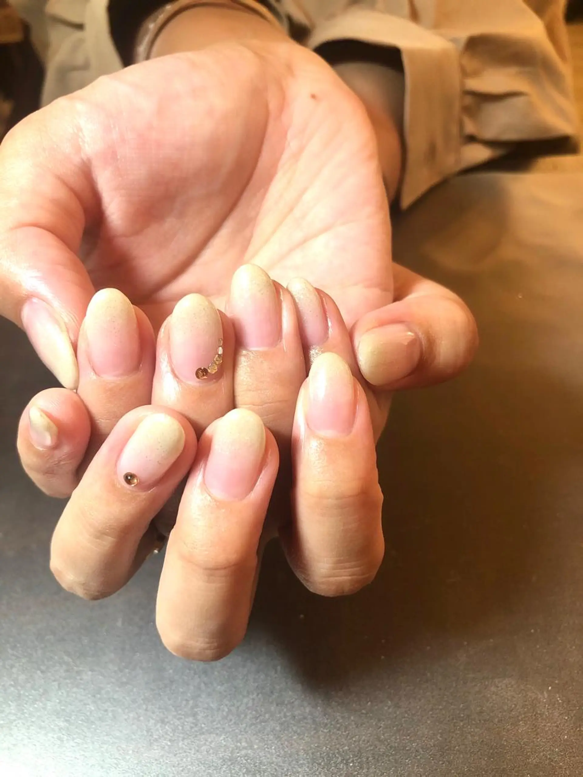 ネイル グラデーション シンプルネイル 吉野✨ ネイルデザイナー✨のネイルデザイン