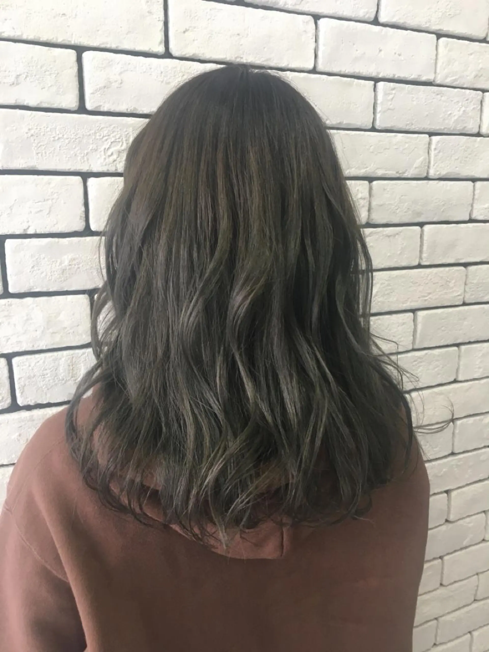 ミディアム mare所属・＊＊＊ natsumiのヘアスタイル