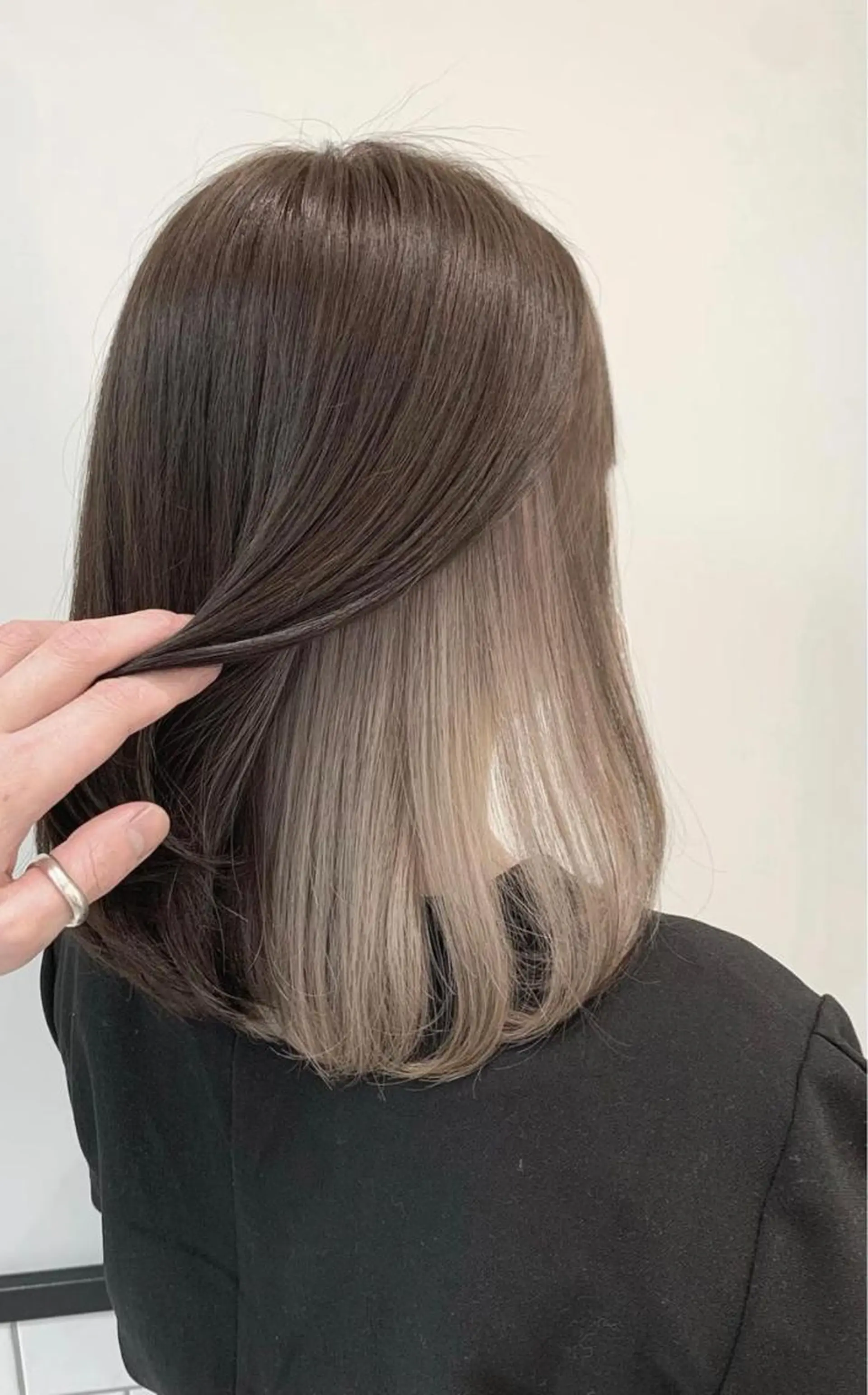 ミディアム カラー パーマ ヘアアレンジ メンズ キッズ ネイル マツエク・マツパ アイブロウ ミディアムレイヤー メンズバレイヤージュ メンズブリーチ メンズハイライト メンズインナーカラー ヘアカラー トリートメント nico TOKYO 渋谷所属・ブリーチ　ハイトーン 特化🌈フジタハルキのヘアスタイル