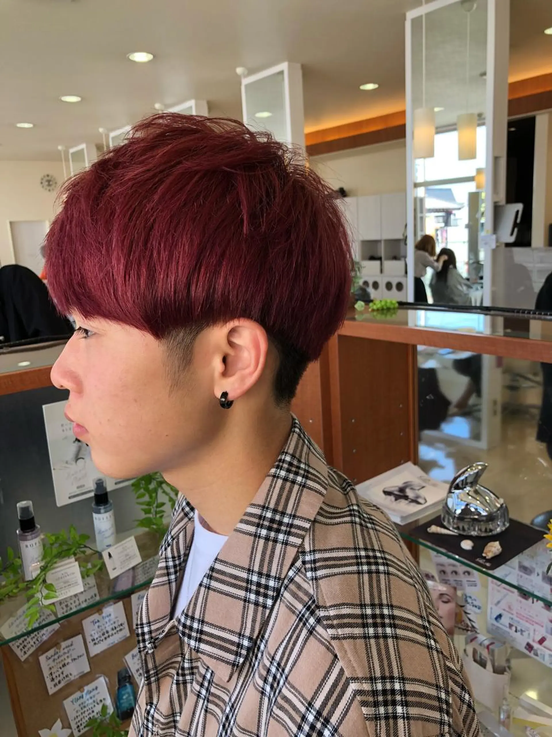 カラー 牧野 佳樹のヘアスタイル