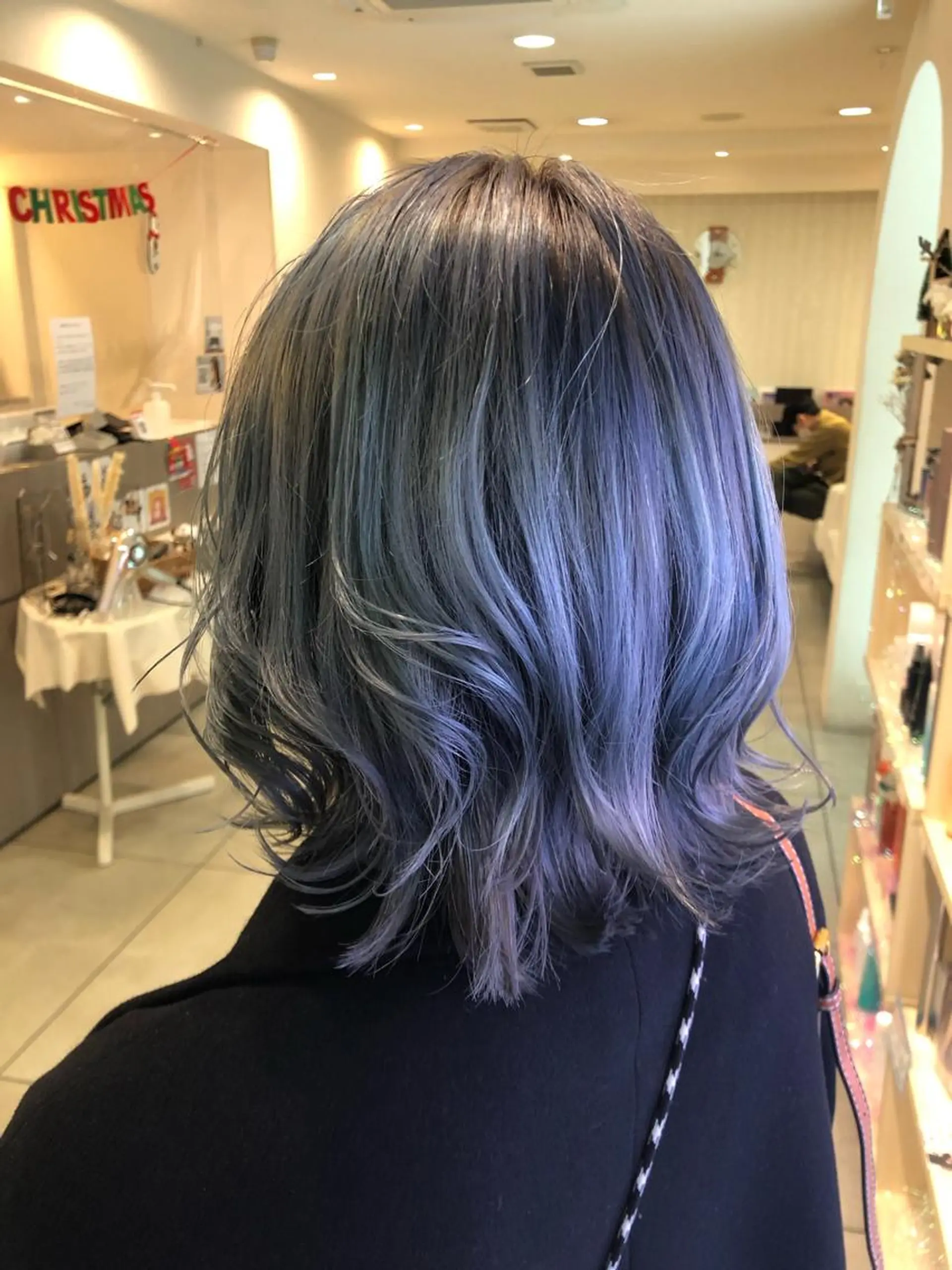 ミディアム ウルフカット ヘアカラー 門田 恭弥のヘアスタイル