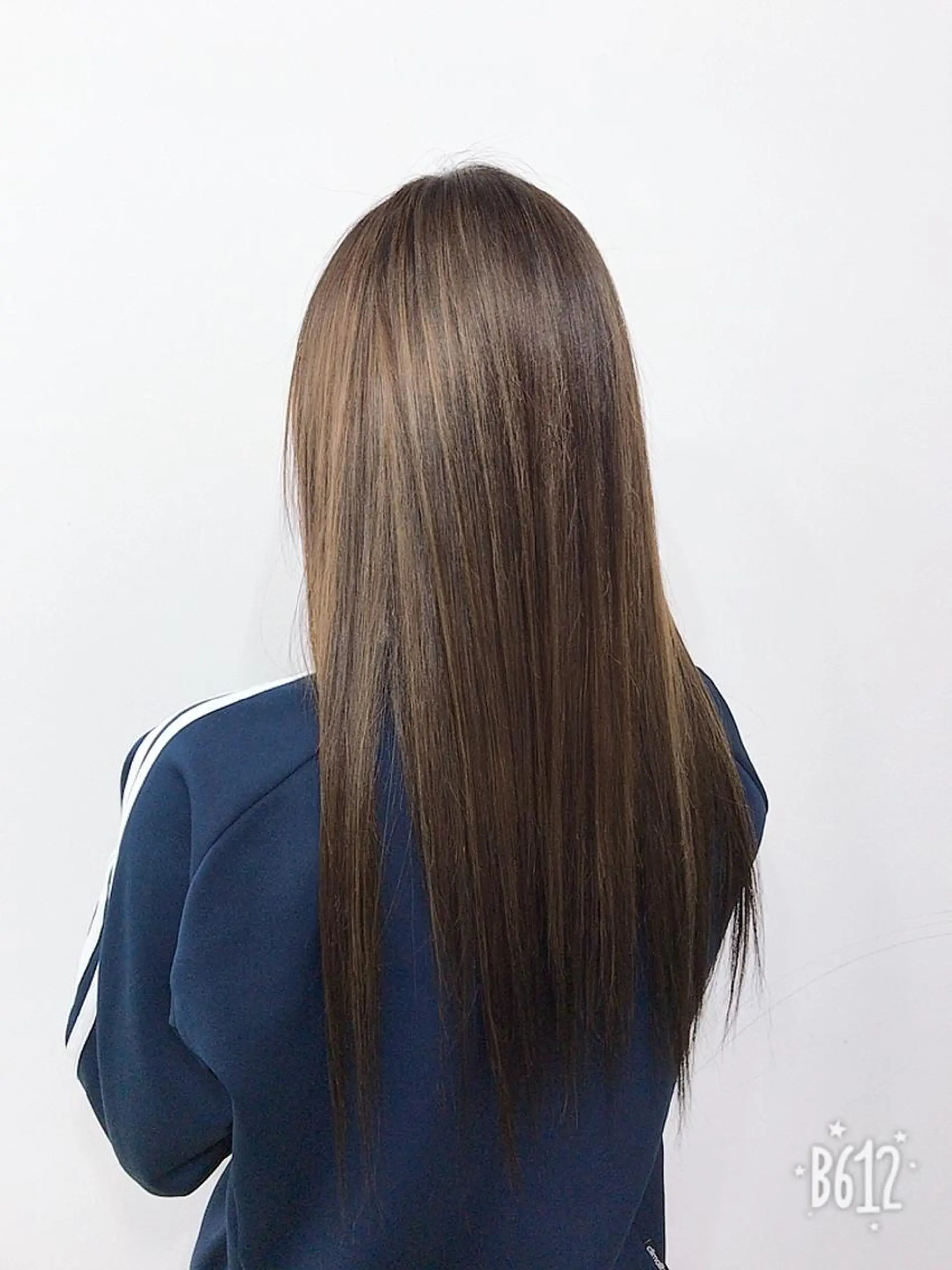 ロング カラー ベージュカラー ブリーチ メッシュ シルバー シルバーベージュ 相武台ショート特化 💐川崎希💐のヘアスタイル