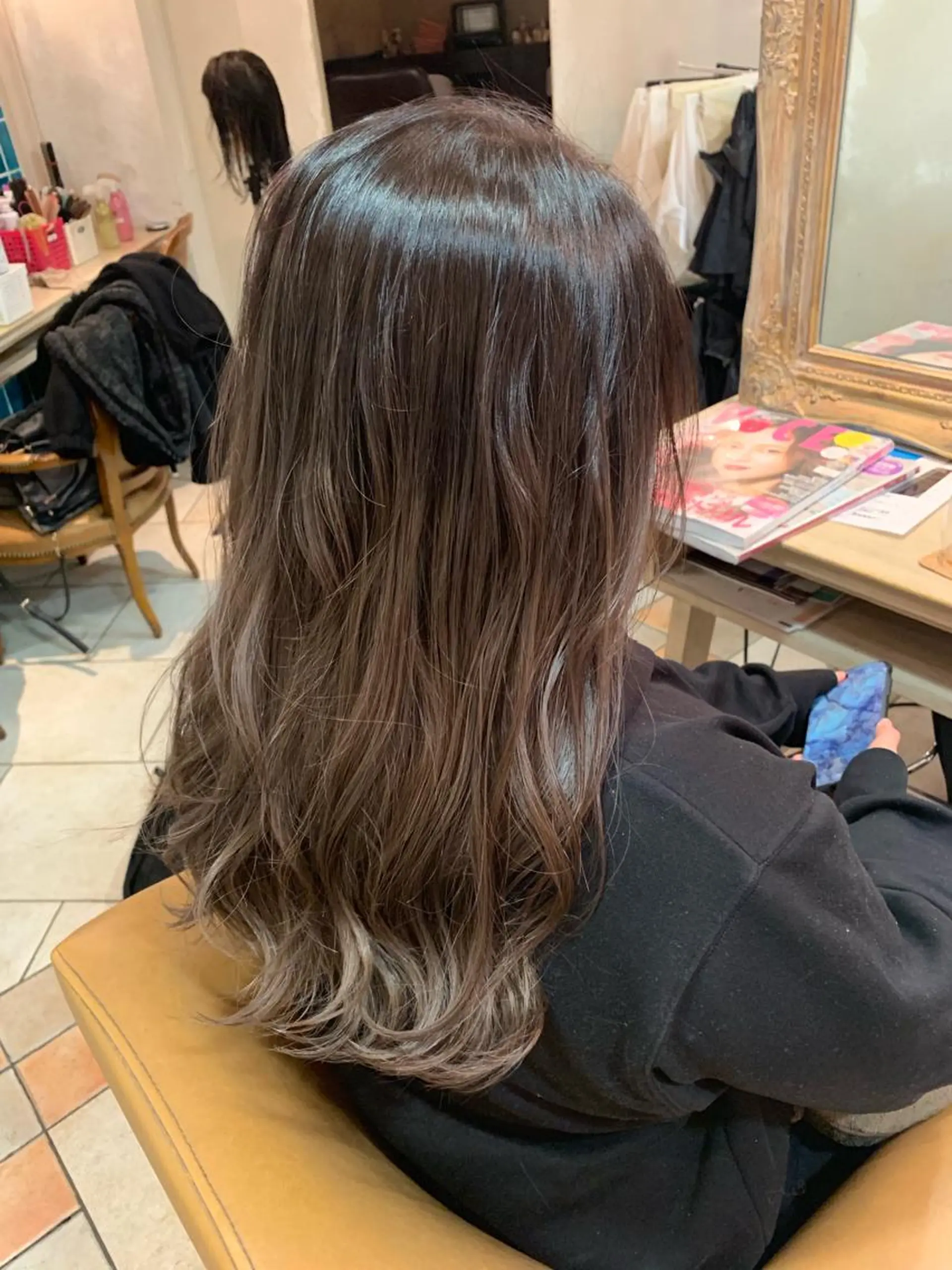 ロング カラー アッシュ グラデーションカラー 森 早希絵のヘアスタイル