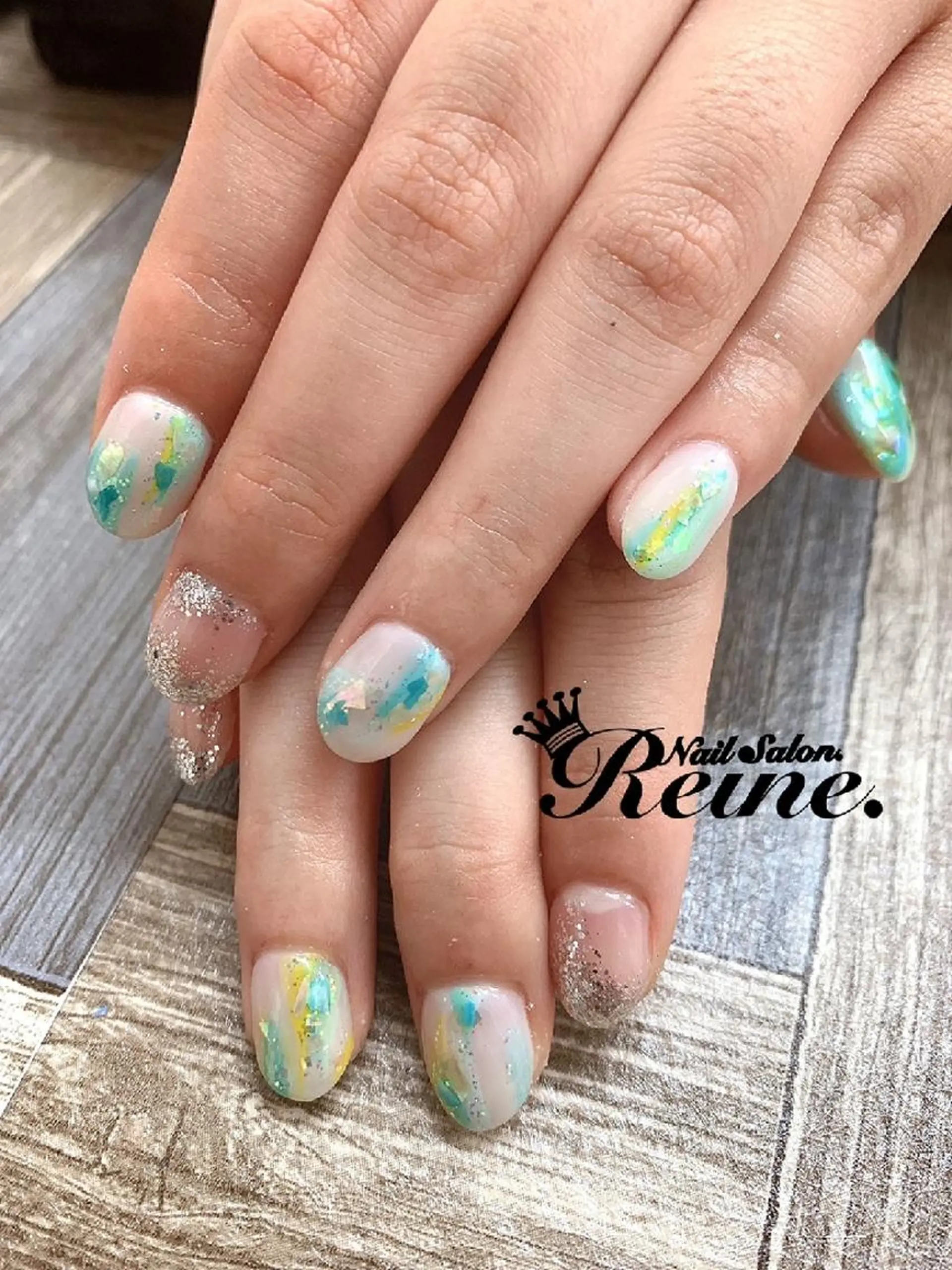 ネイル Nailsalon Reine所属・玉栄 伶奈のネイルデザイン