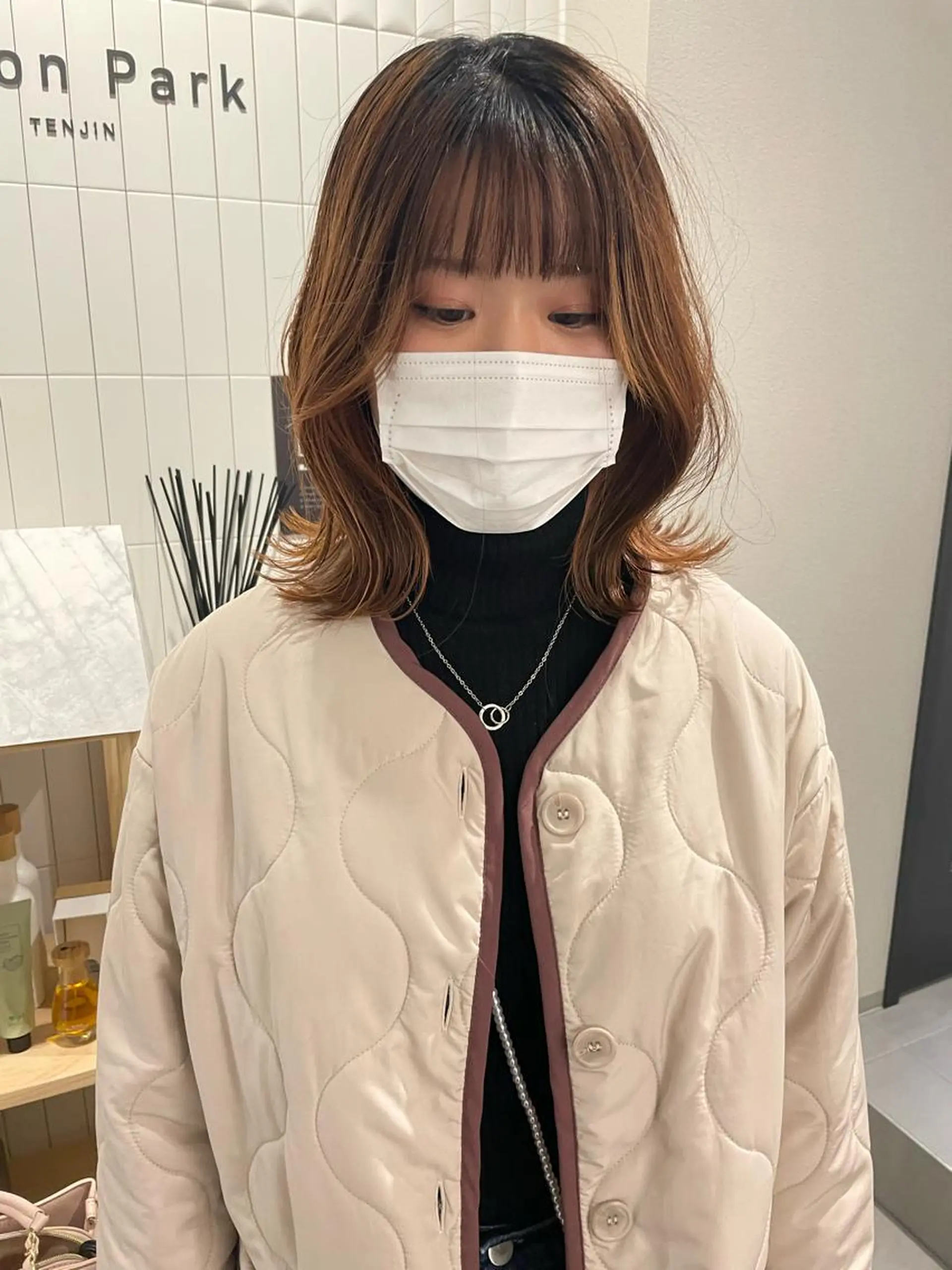 ミディアム カット ヘアカラー トリートメント 🌸インナーカラー 🌸藤井春華のヘアスタイル