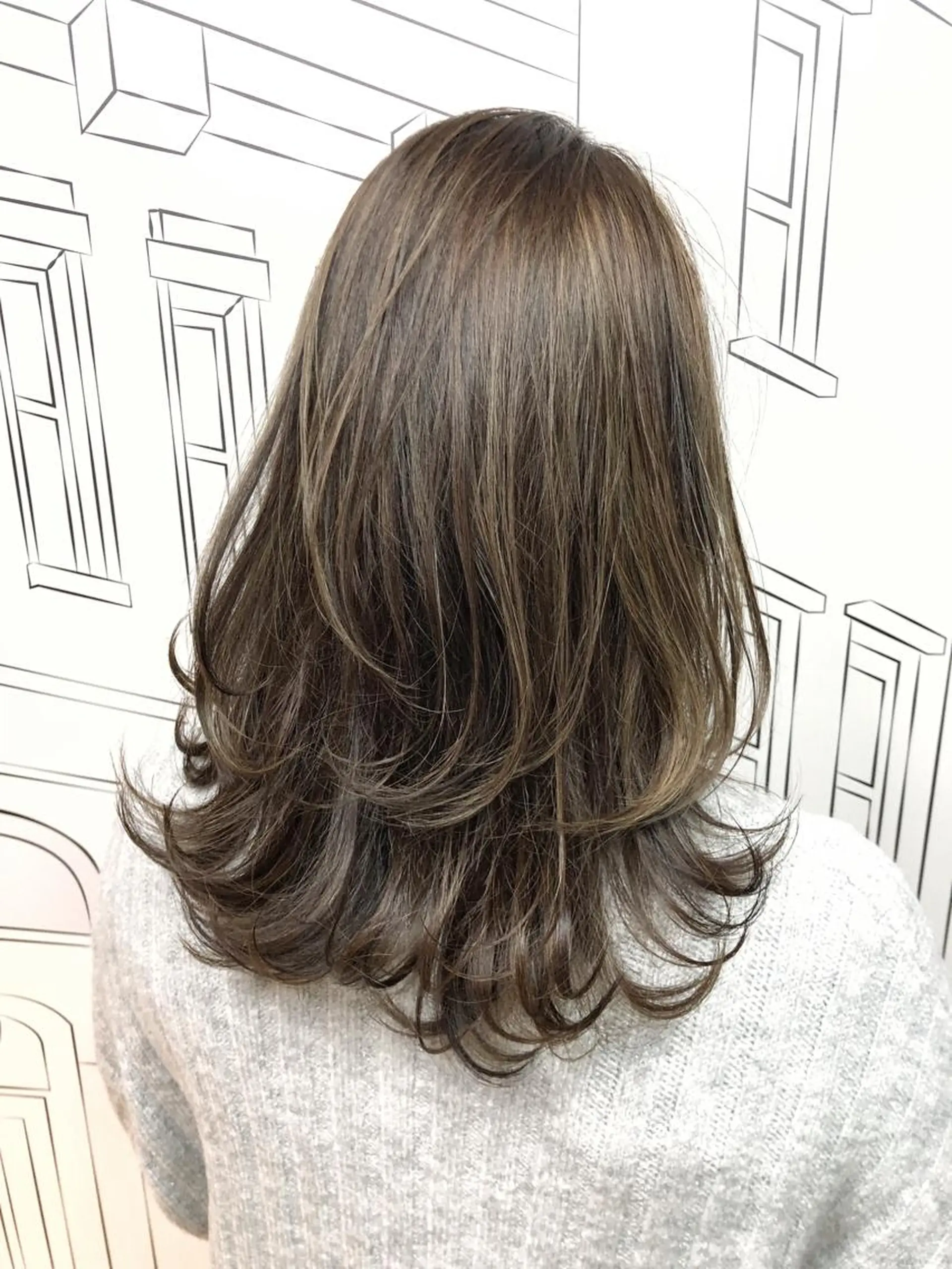 ミディアム カラー レイヤーカット レイヤー⭐️カラー ⭐️平川雅史のヘアスタイル